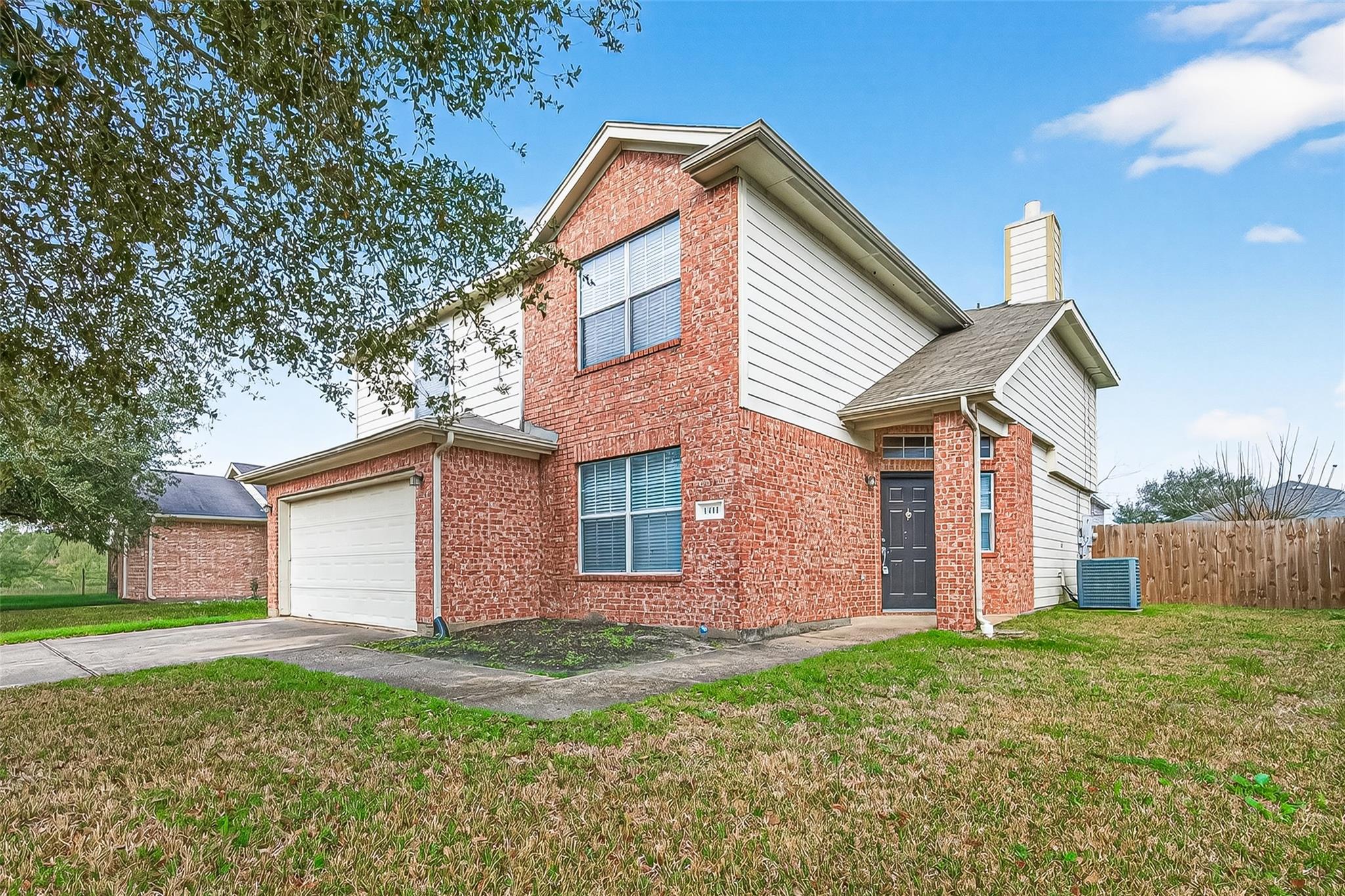 1411 Heath Cote Lane — photo