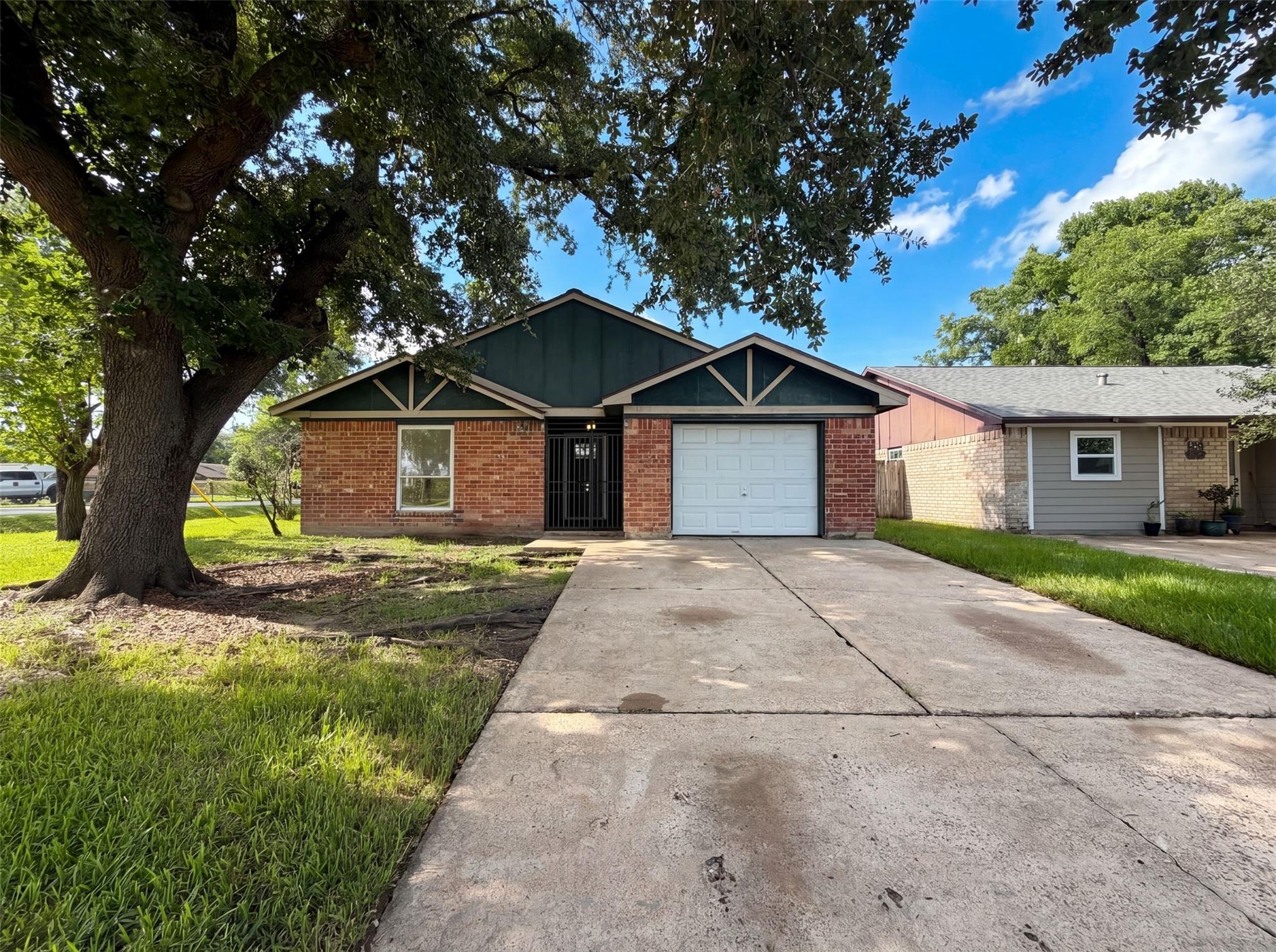 703 Midland Court — photo