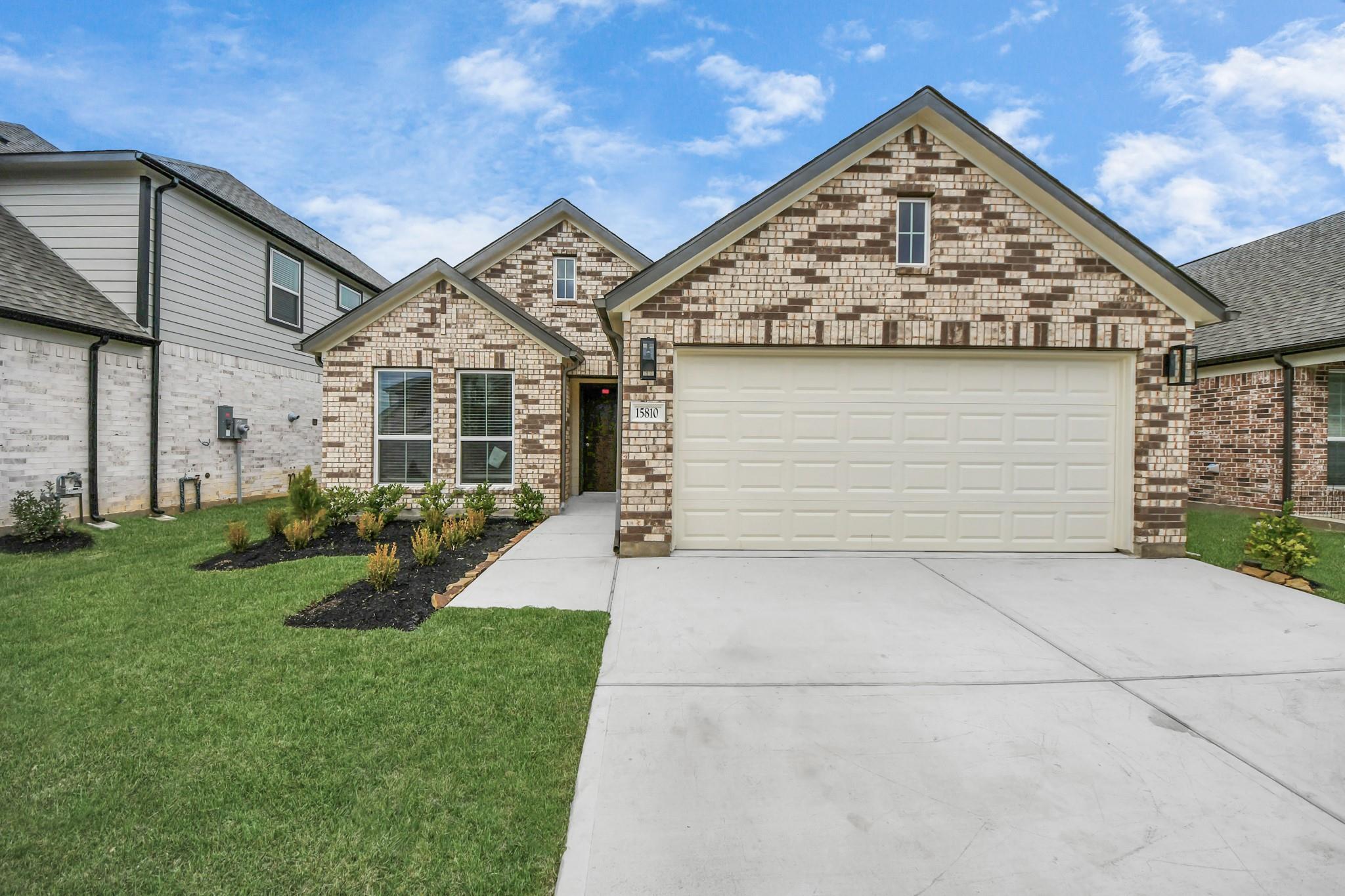 16031 Sycamore Maple Lane — photo