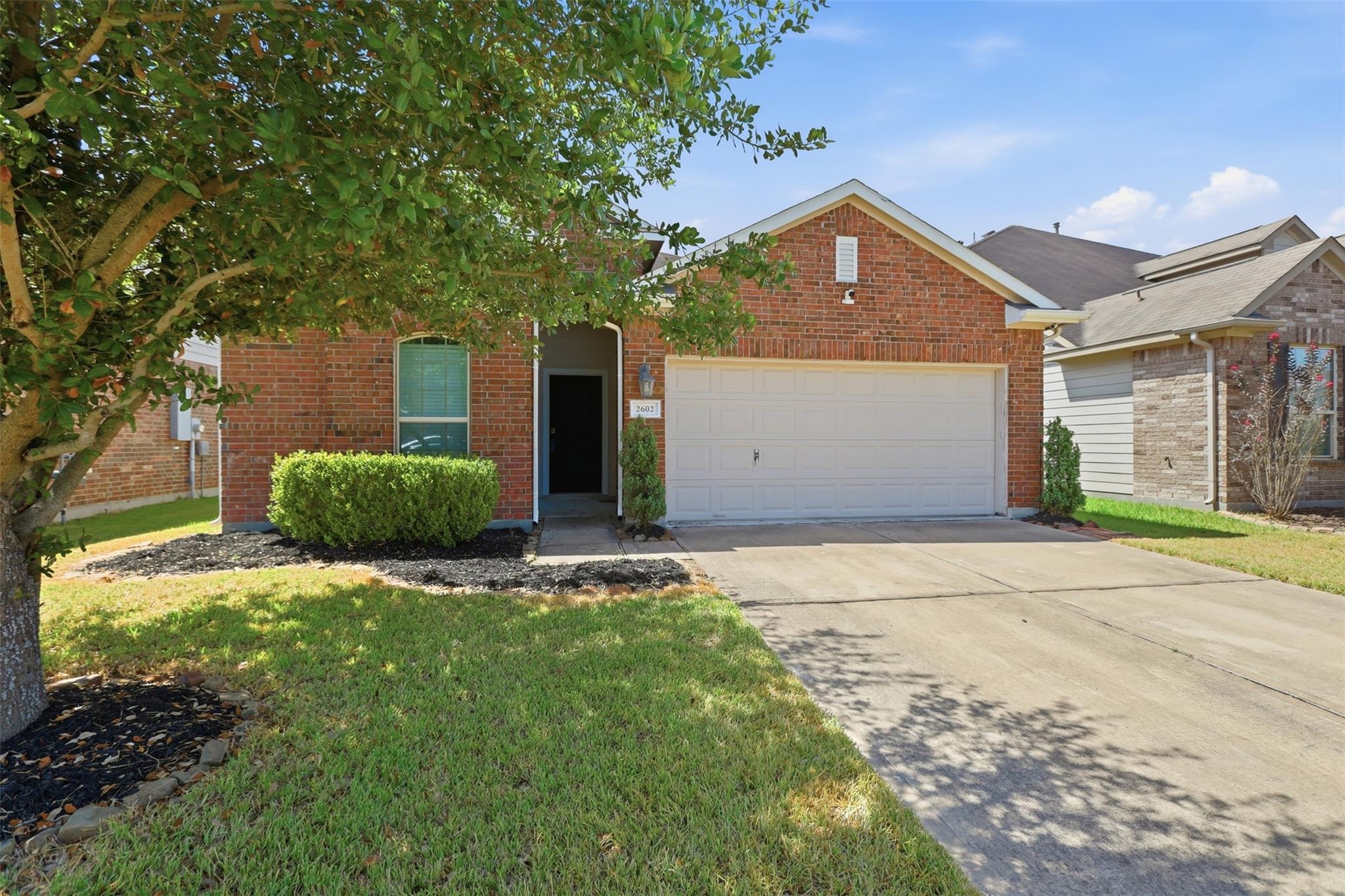 2602 Cold River Drive — photo