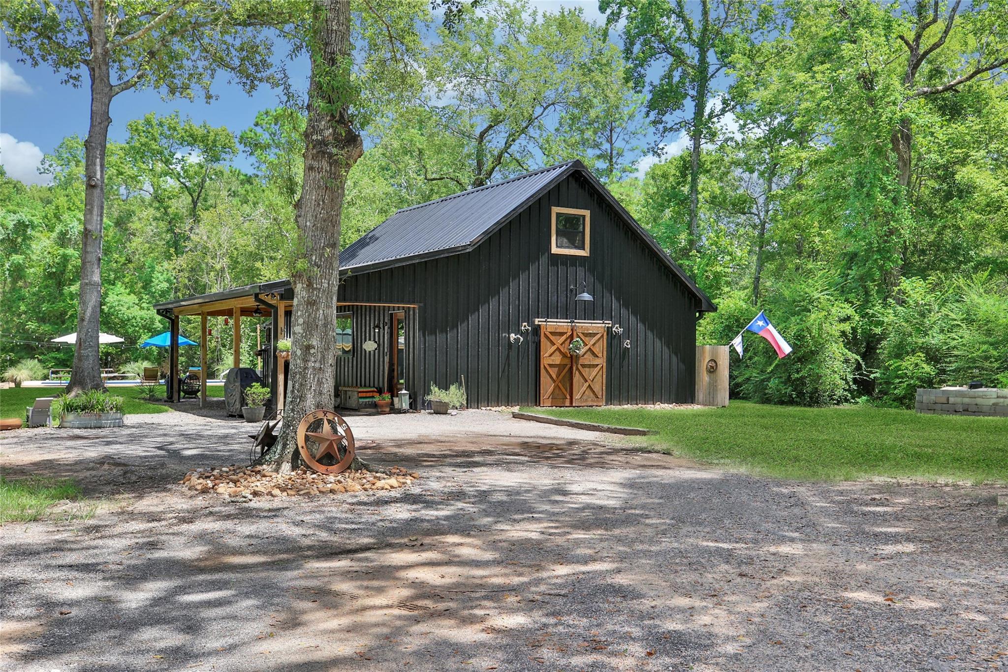 7273 Forest Hills Drive — photo