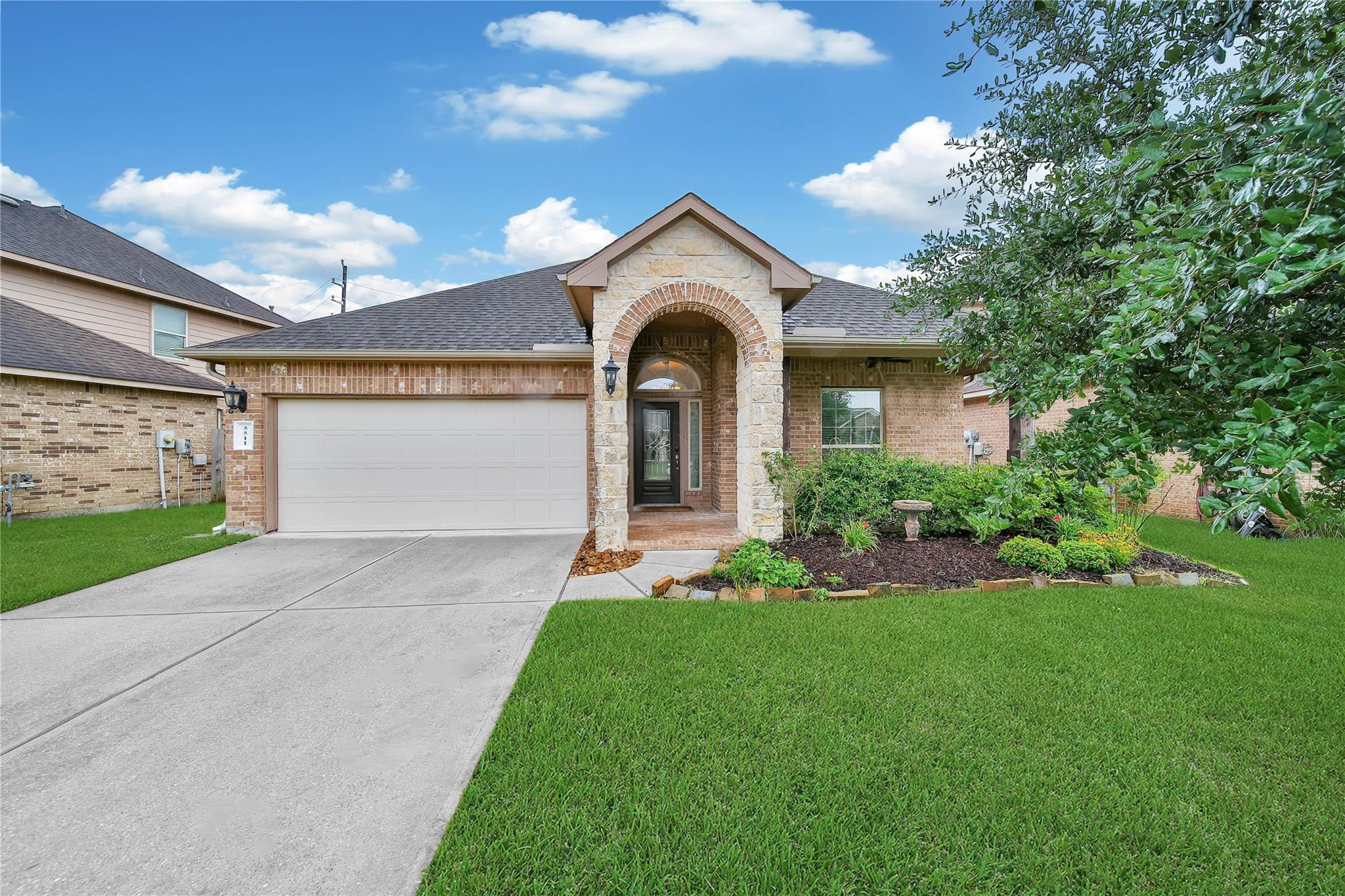 5511 Claymore Meadow Lane — photo