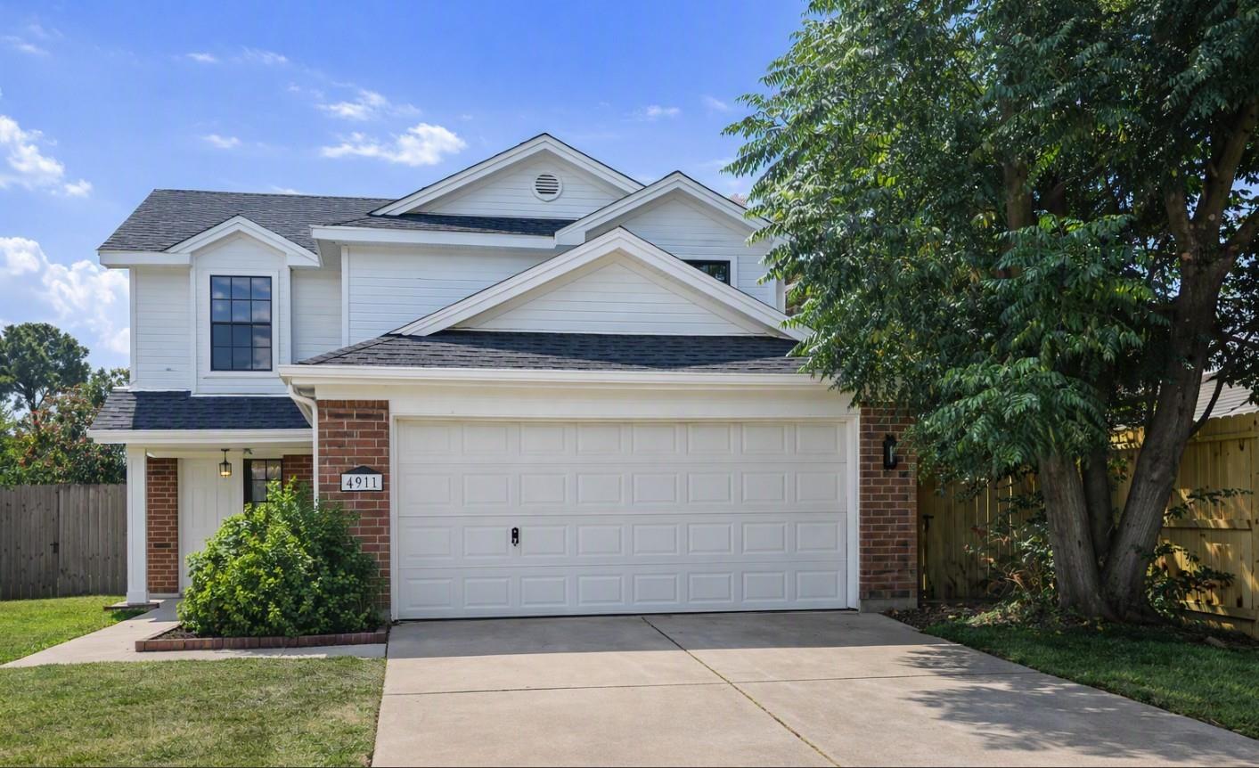 4911 E Fallen Bough Drive — photo