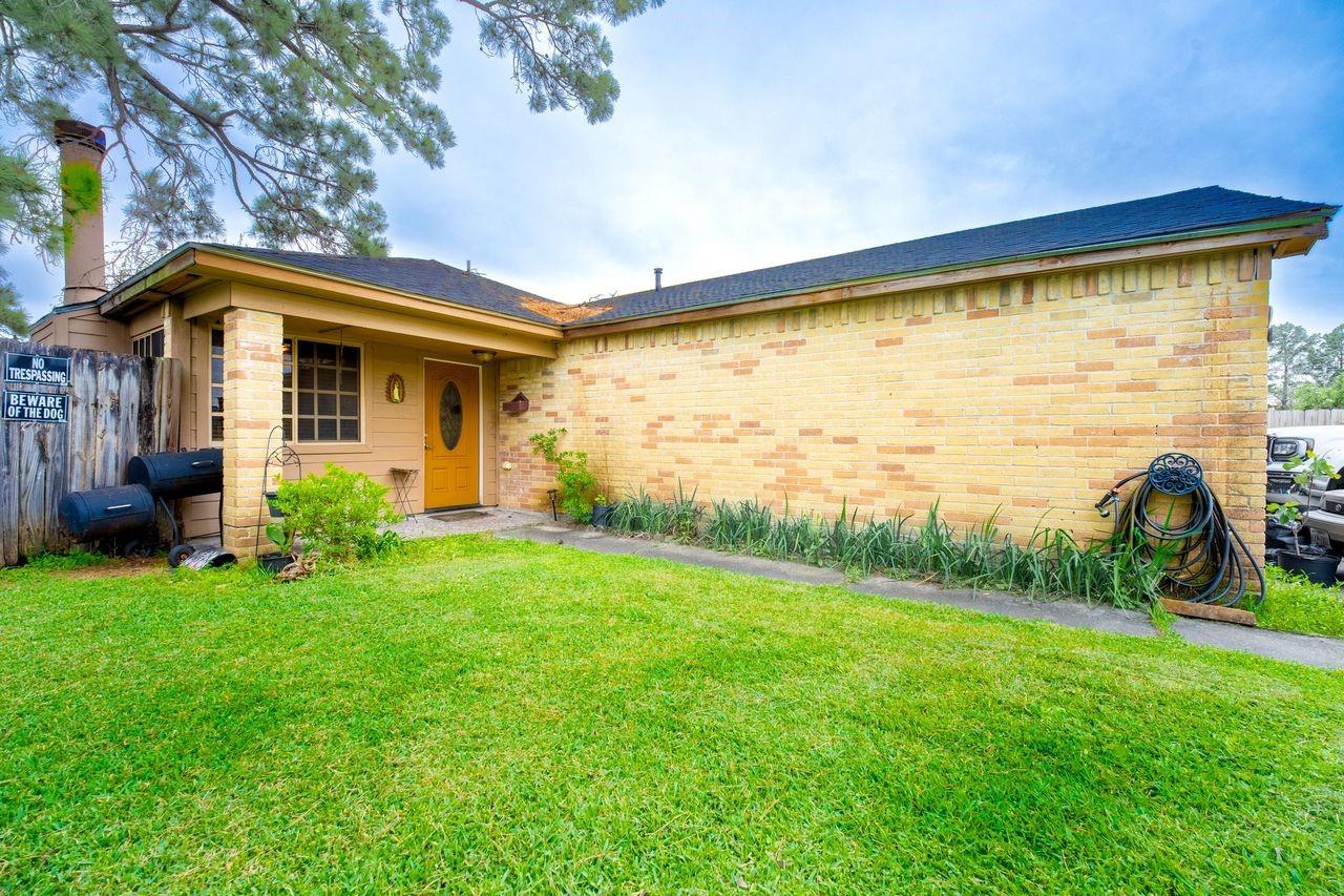 8610 Crystal Cove Court — photo