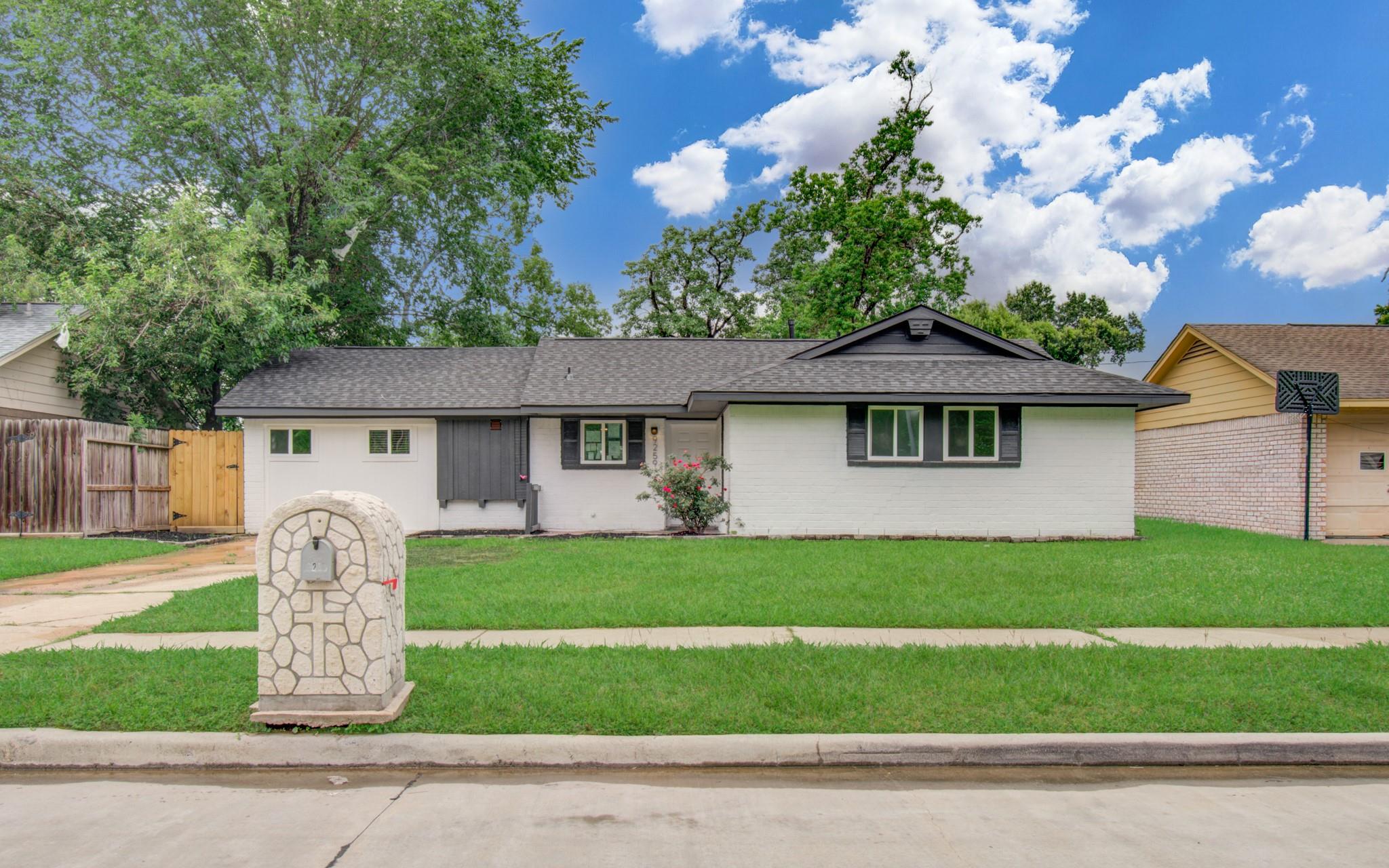 9259 Richland Drive — photo