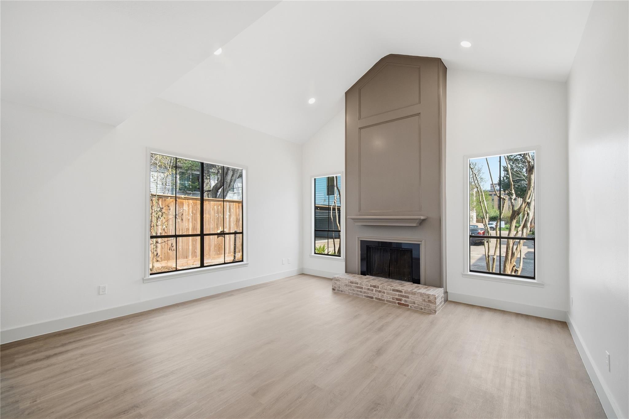 2606 Nantucket Drive — photo