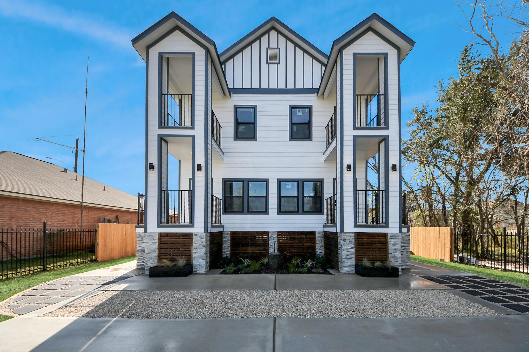 5226 Ricky Street, Houston, TX 77033 — photo 2