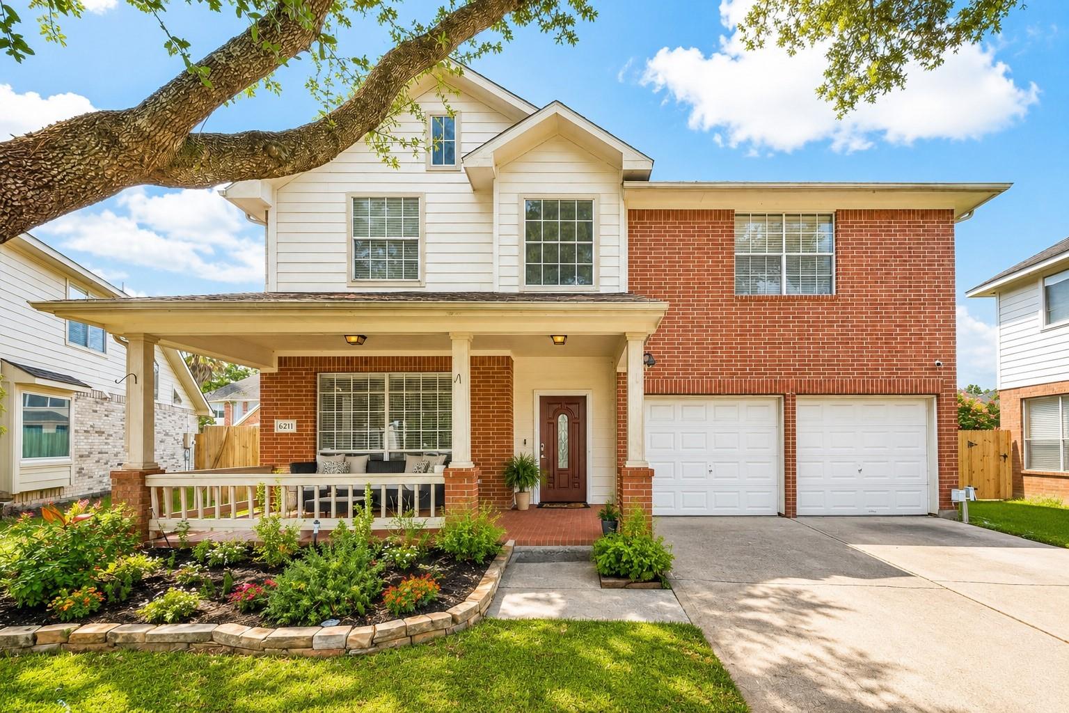 6211 Piedra Negras Court — photo