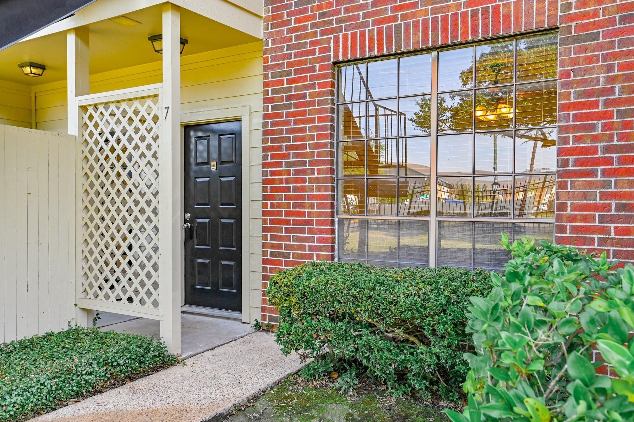 8055 Cambridge Street #7 — photo
