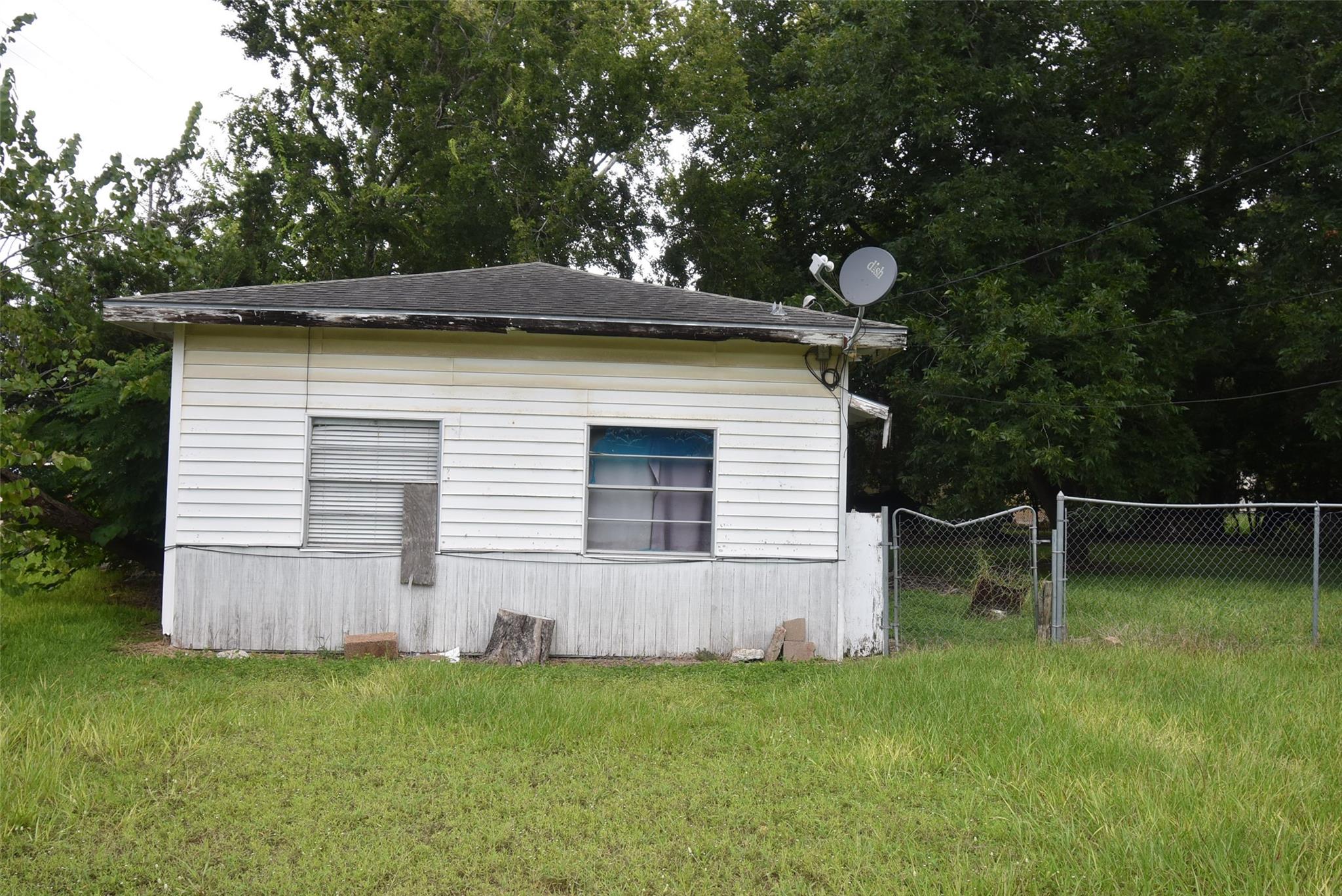 1717 Marguerite Street — photo