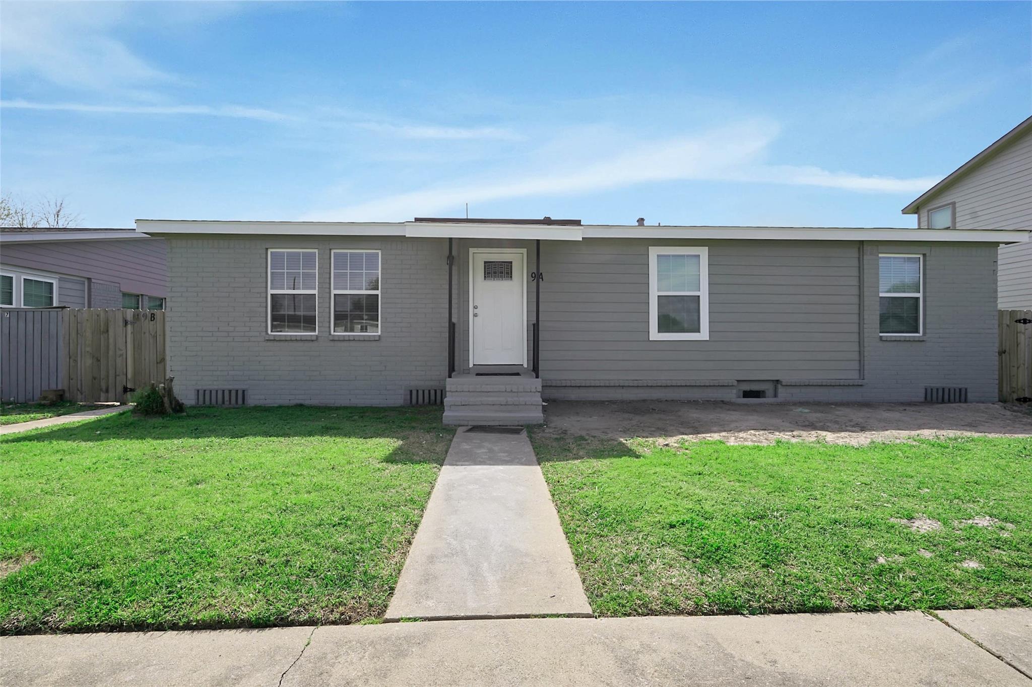 9 Becca Court #a — photo