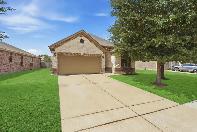 25522 Brentmoor Drive — photo