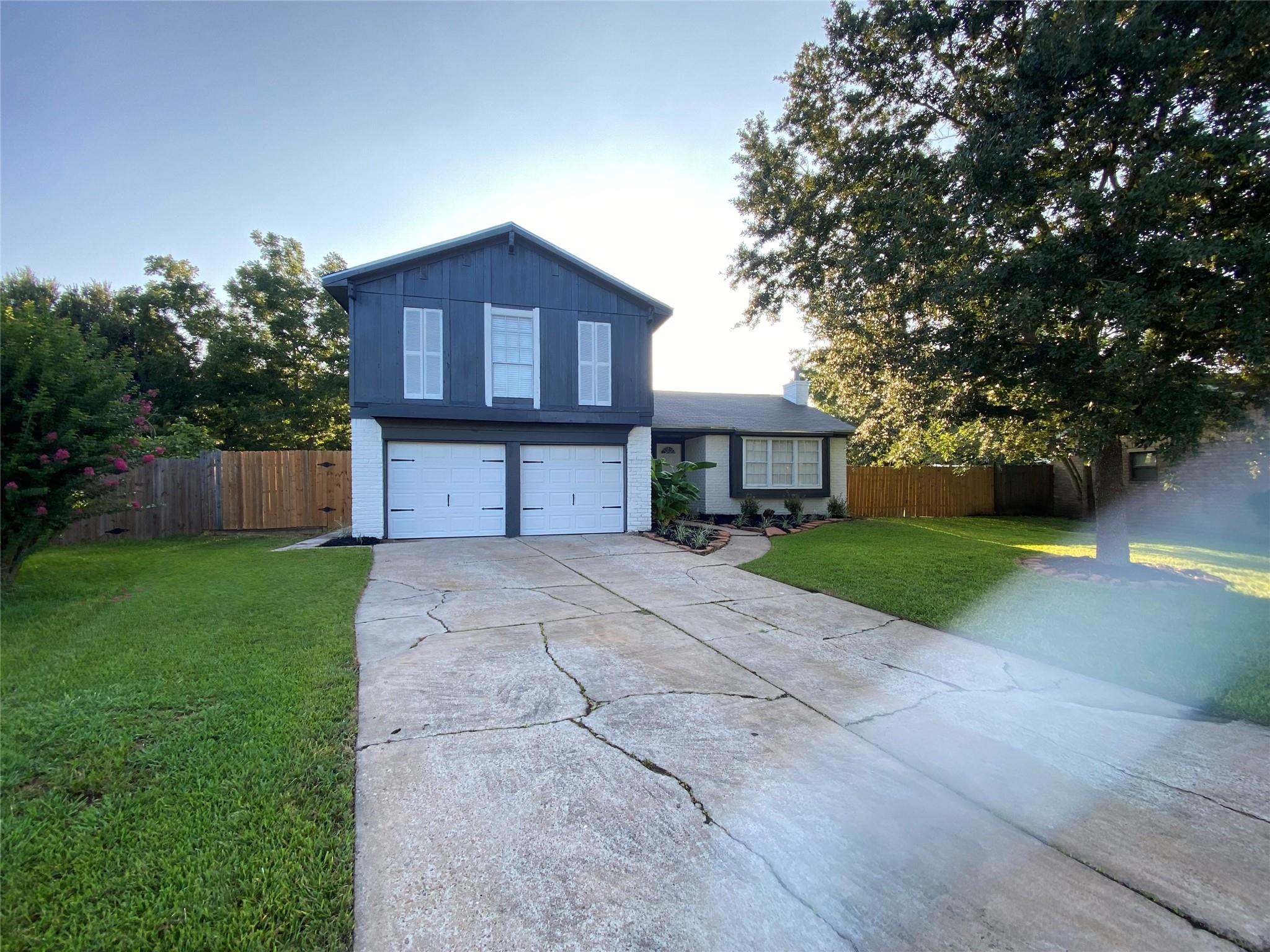 15907 Inwood Lane — photo
