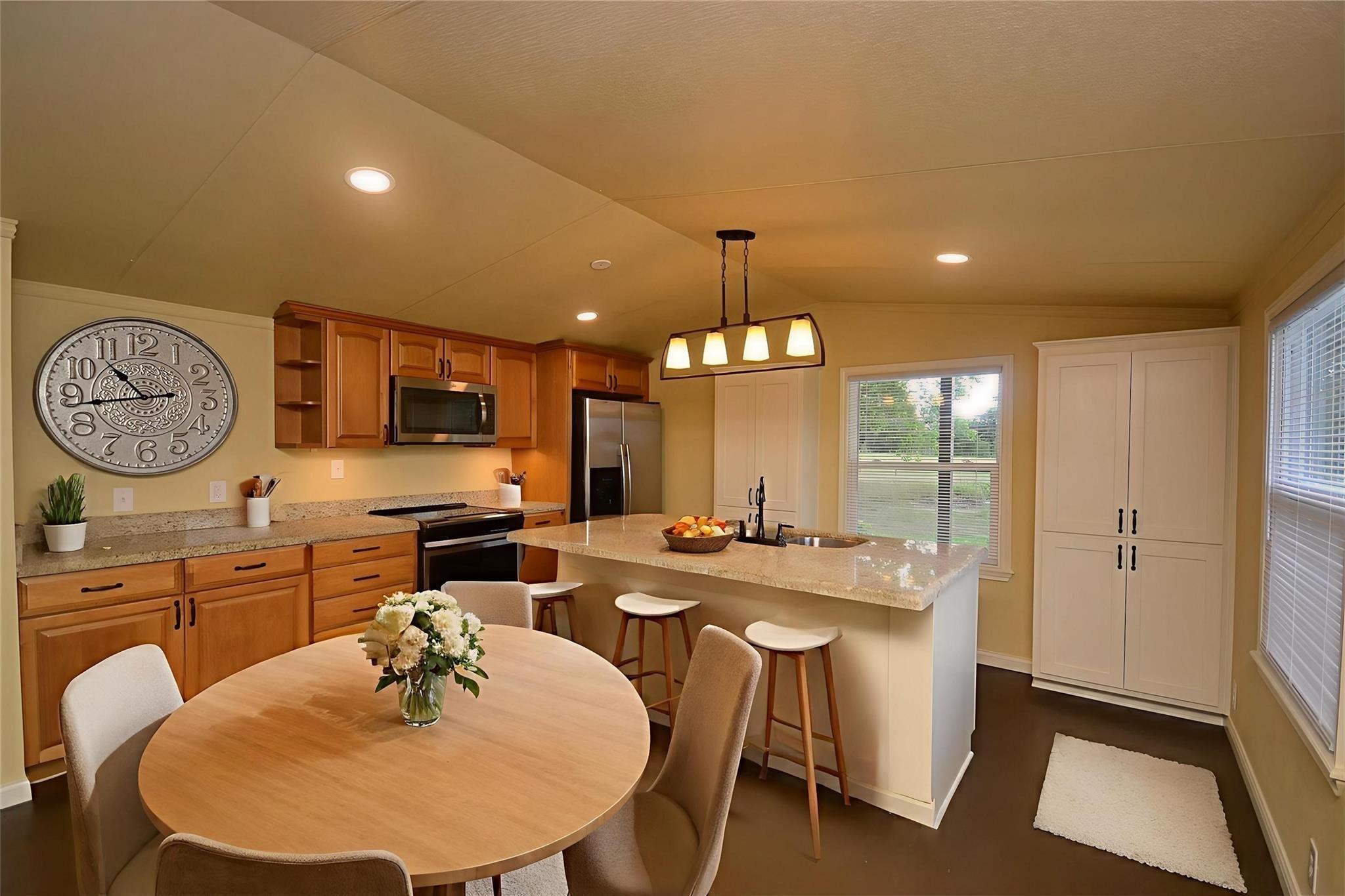 12652 Calvary Road — photo