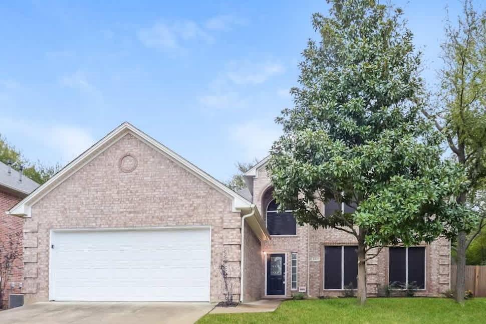 6517 Forest Park — photo