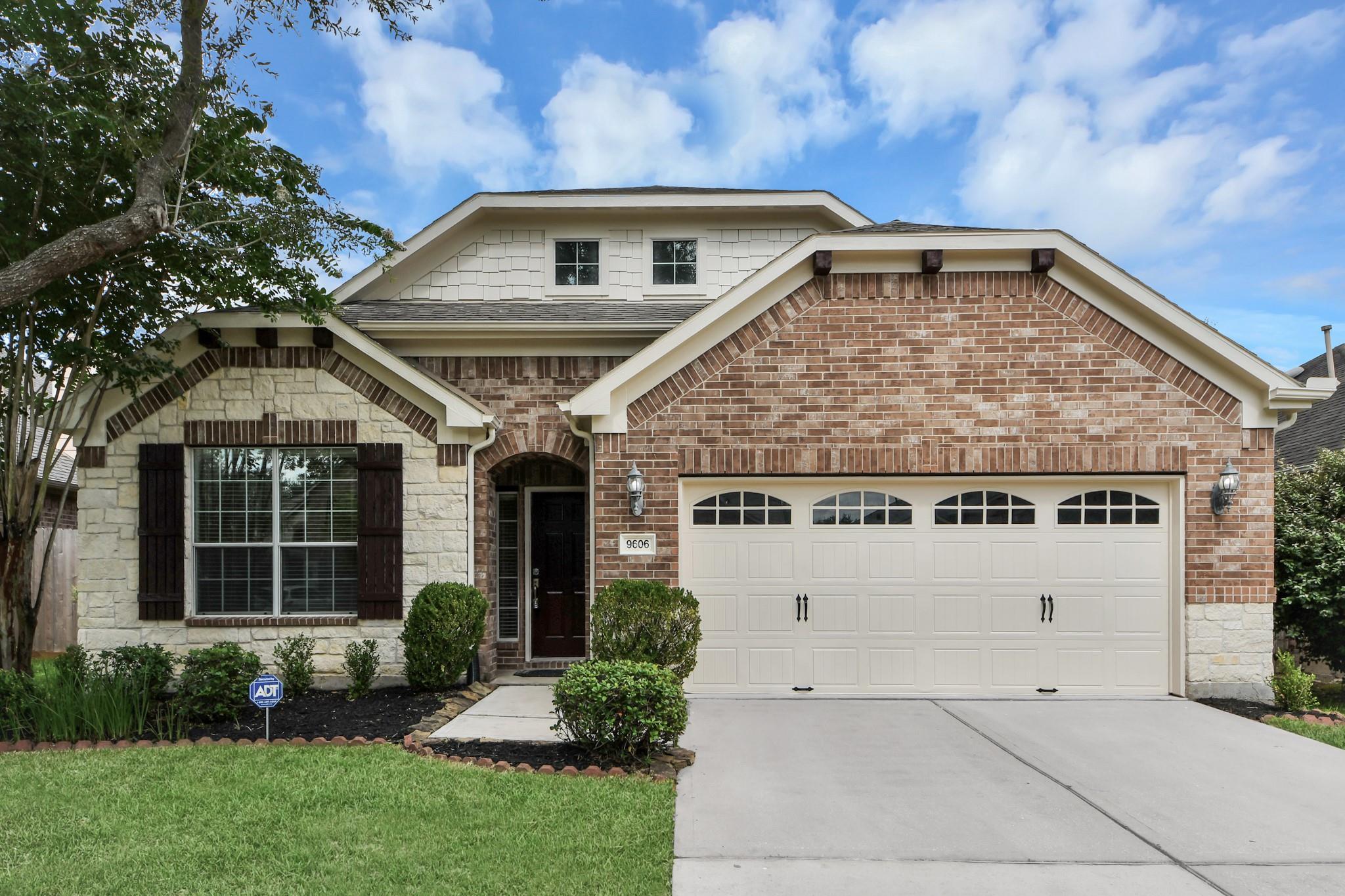 9606 W Amber Bluff Lane — photo
