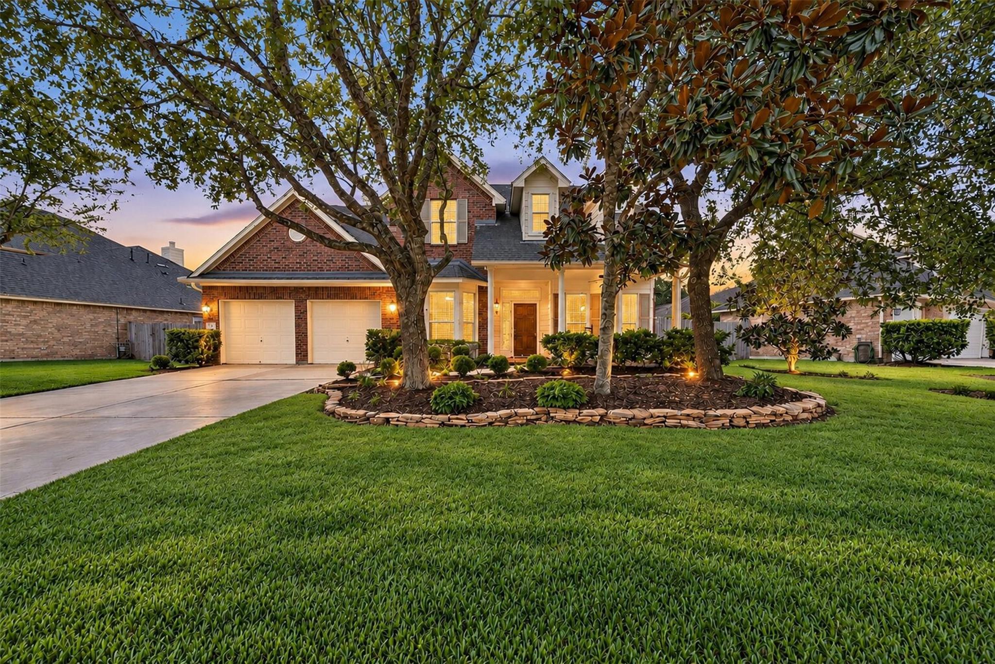 127 N Hawthorne Hollow Circle — photo