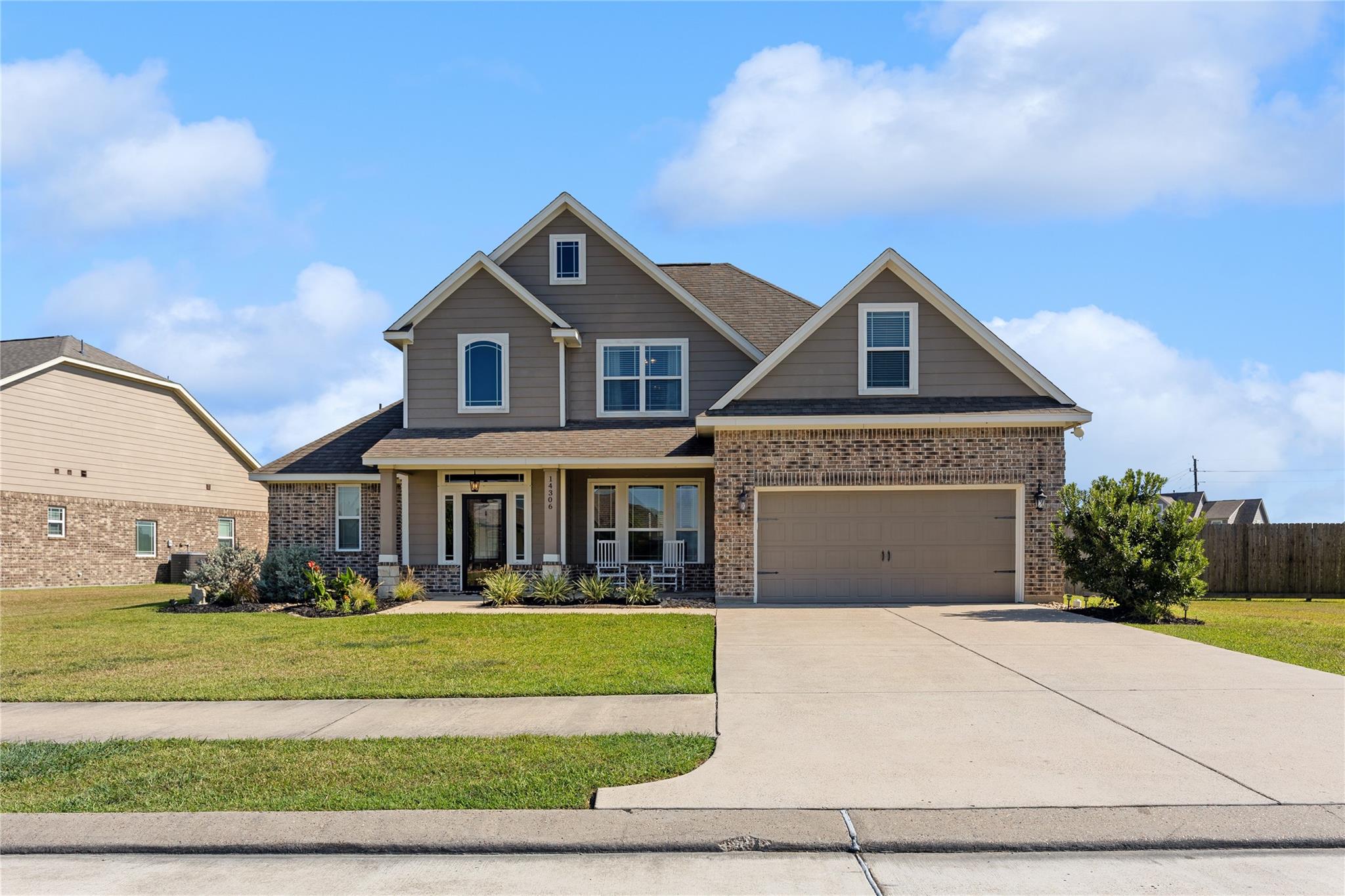 14306 Meadowlands Drive — photo