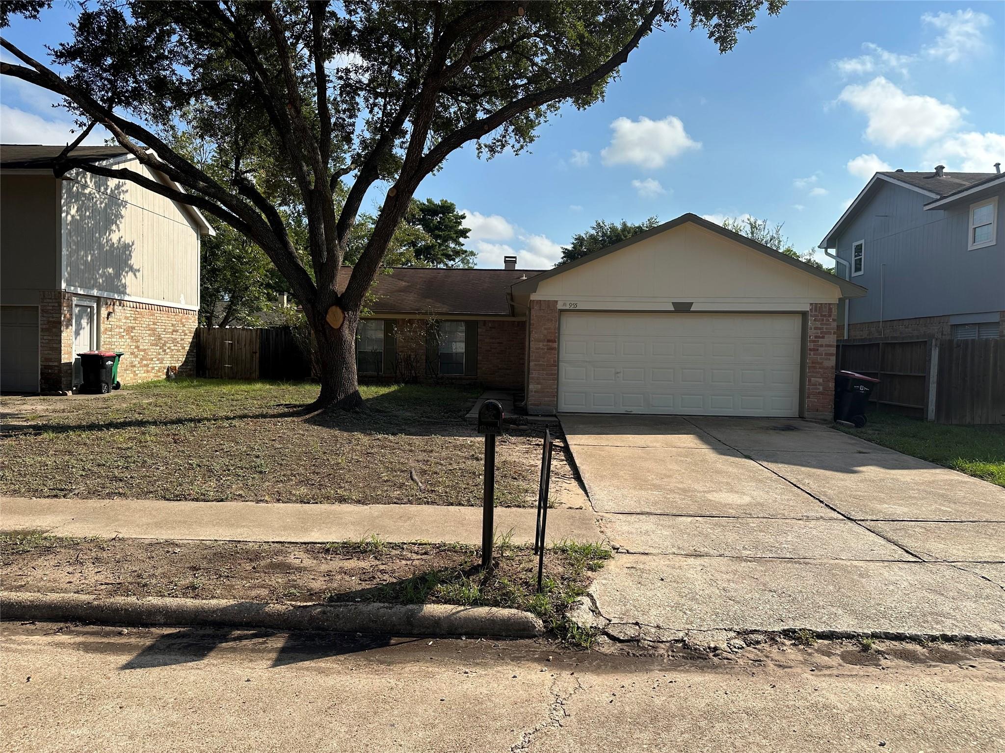 955 Grand Junction Drive — photo