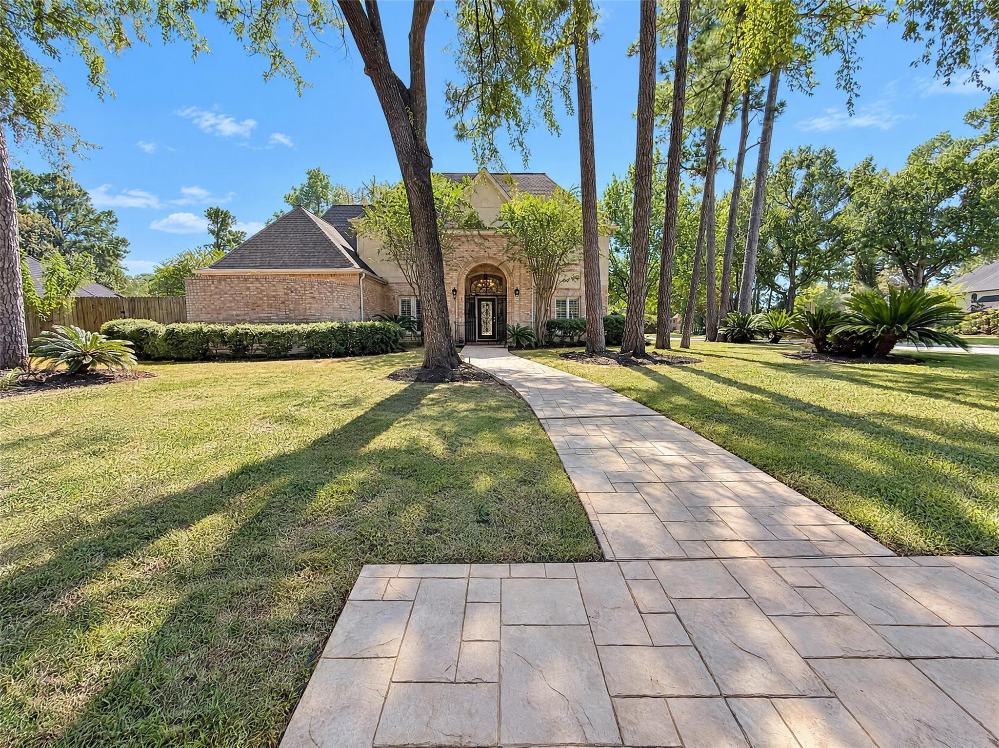11211 Carstairs Drive — photo