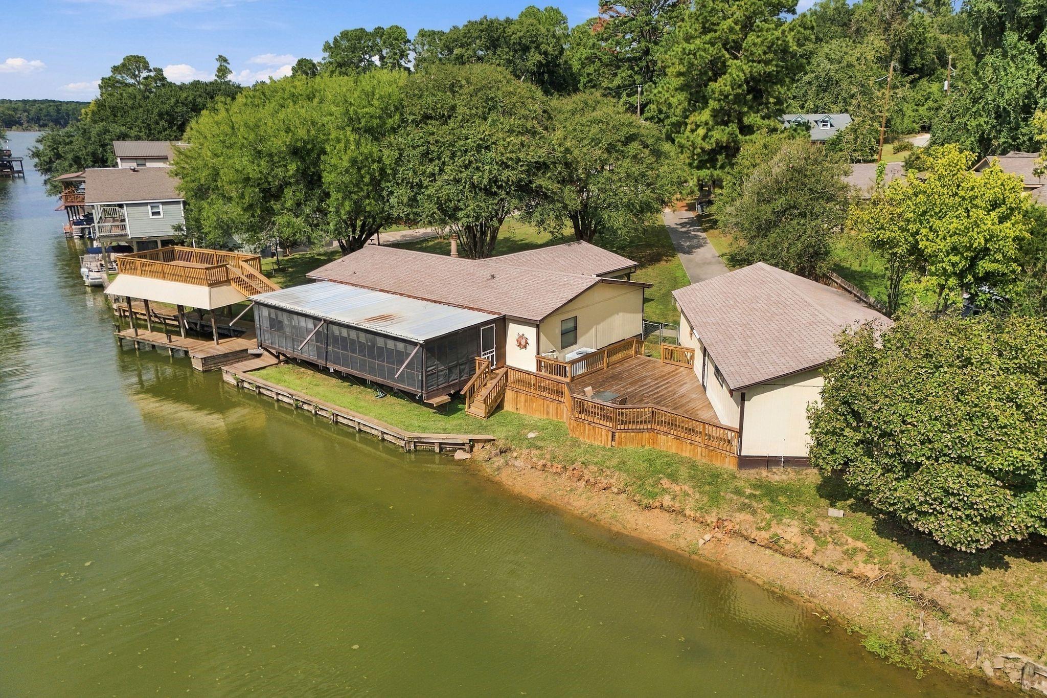 13117 Mariners Court — photo