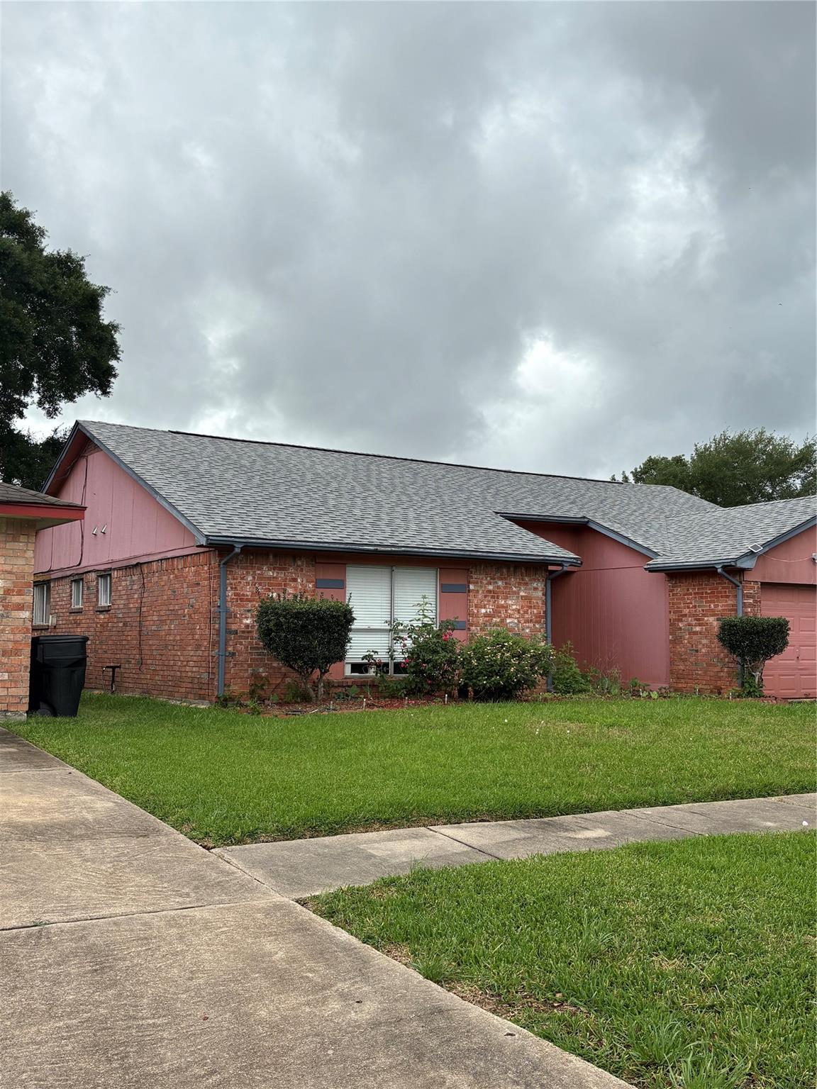 8315 Bee Meadow Lane — photo