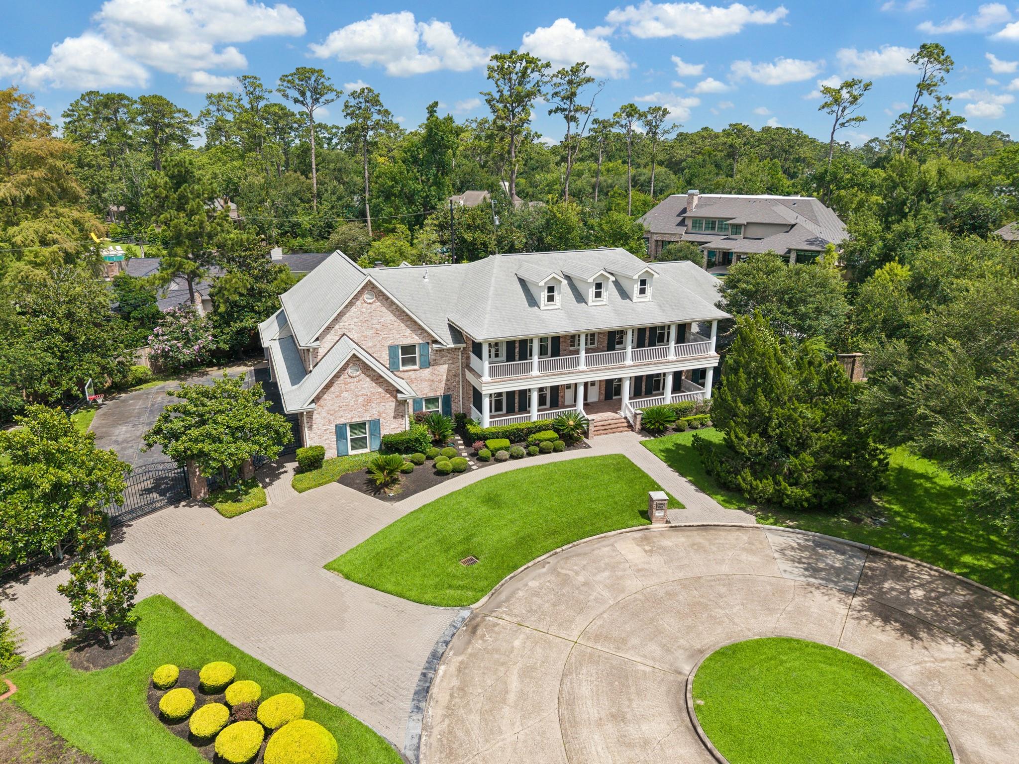 223 Heritage Oaks Lane — photo