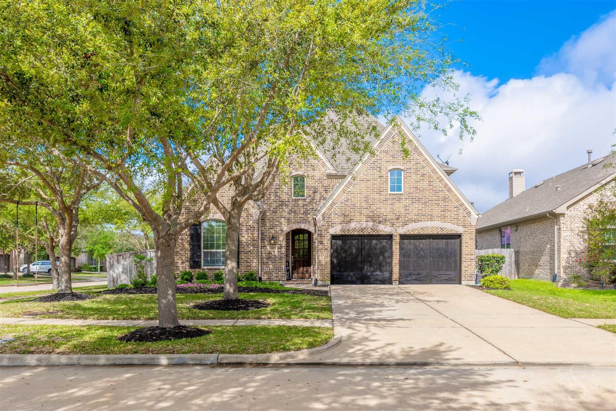 6003 Hedgepark Drive — photo