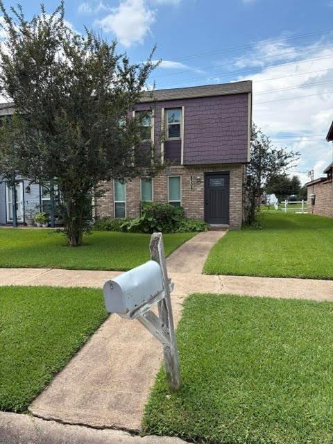 8306 Oakhaven Road — photo