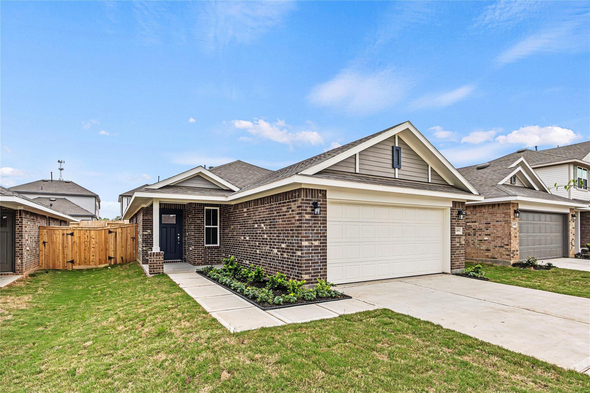 4402 W Bayou Maison Circle — photo