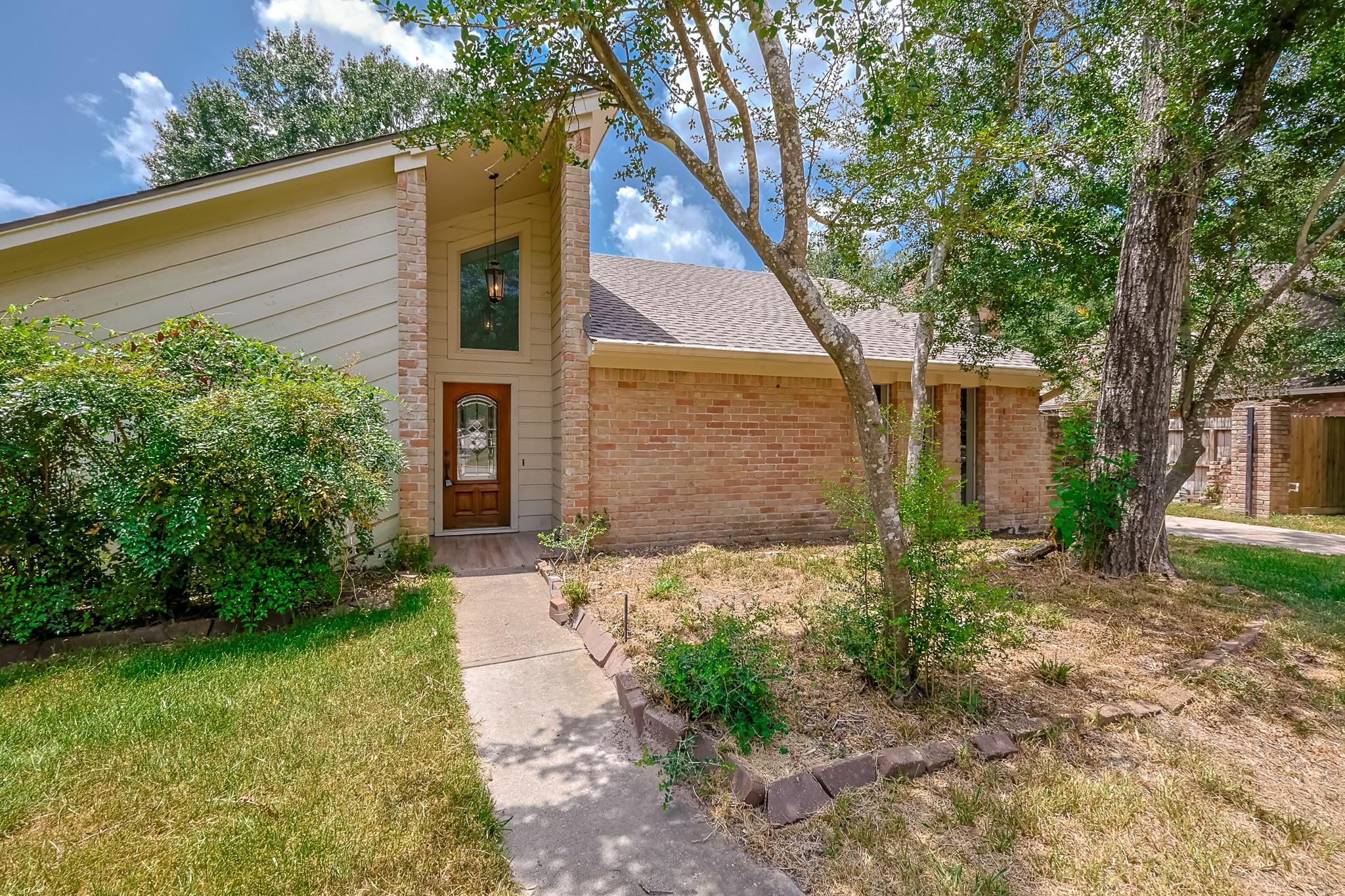 914 Manchester Drive — photo