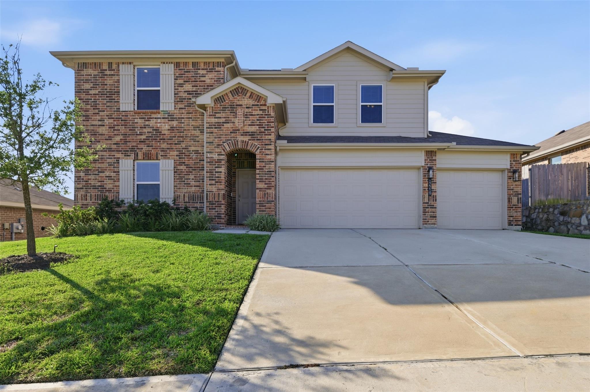 12219 Azur Springs Court — photo