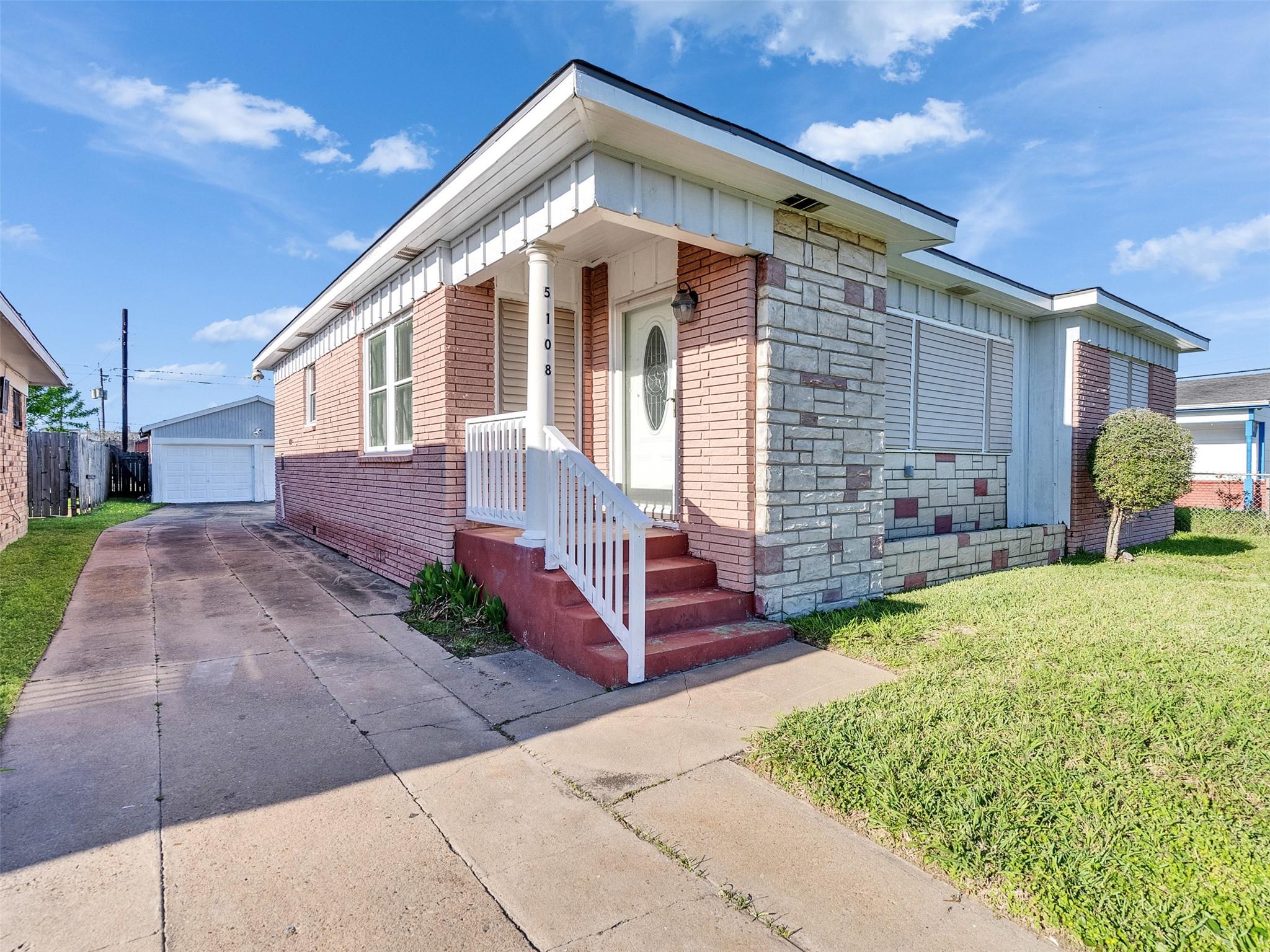 5108 Avenue L Street — photo