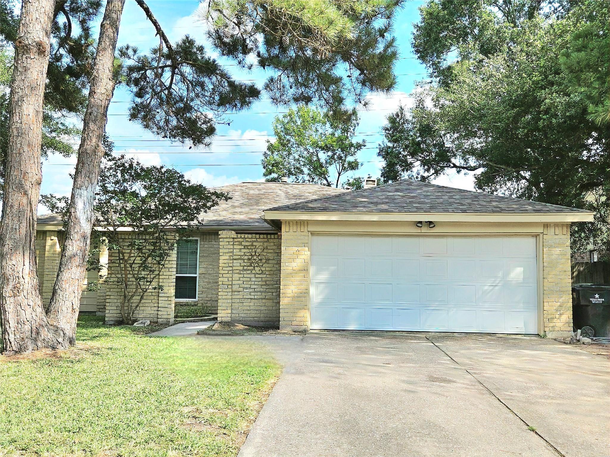 4231 Southchase Lane — photo