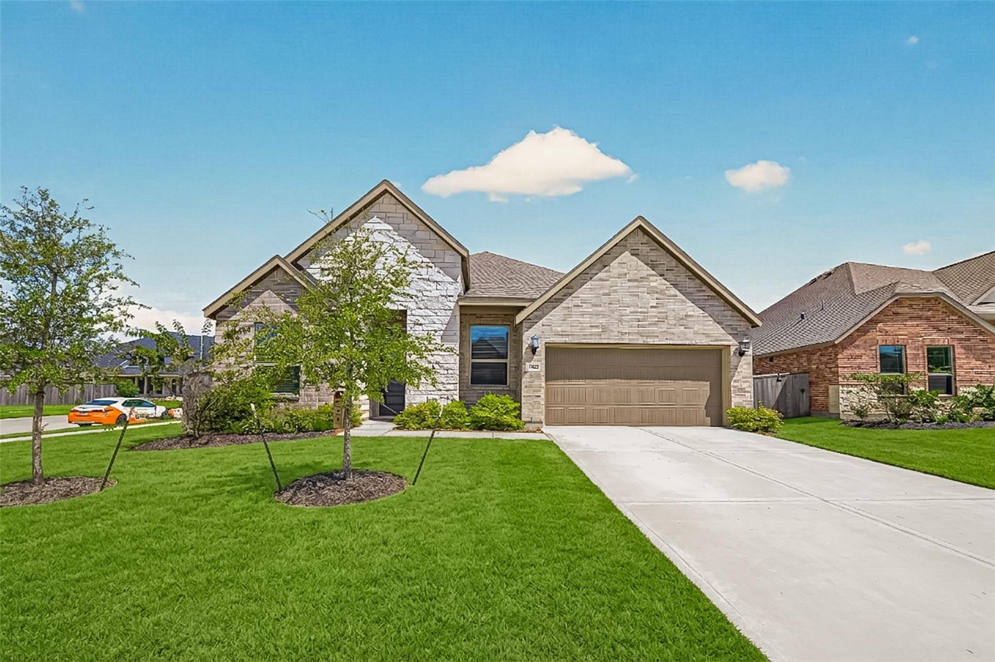 2327 Lily Cove Court — photo