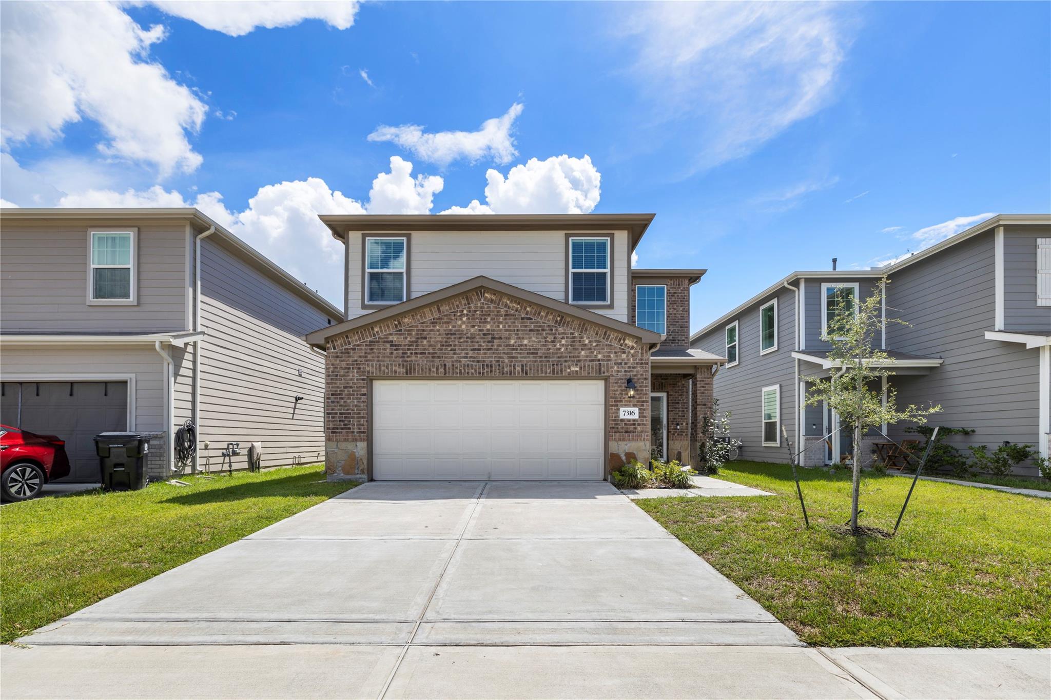 7316 Madison Commons Lane — photo