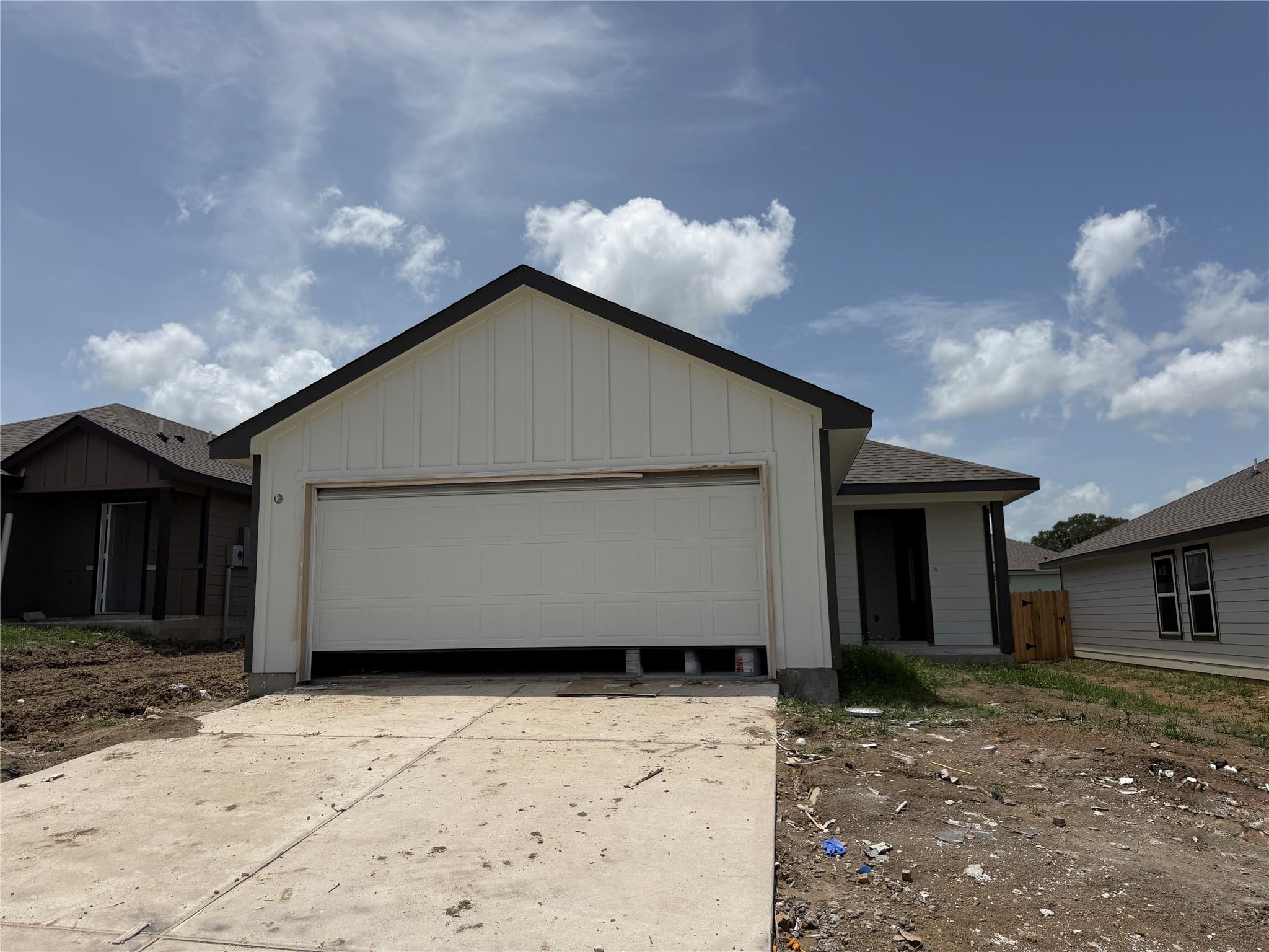 1241 Hickory Grove Street — photo