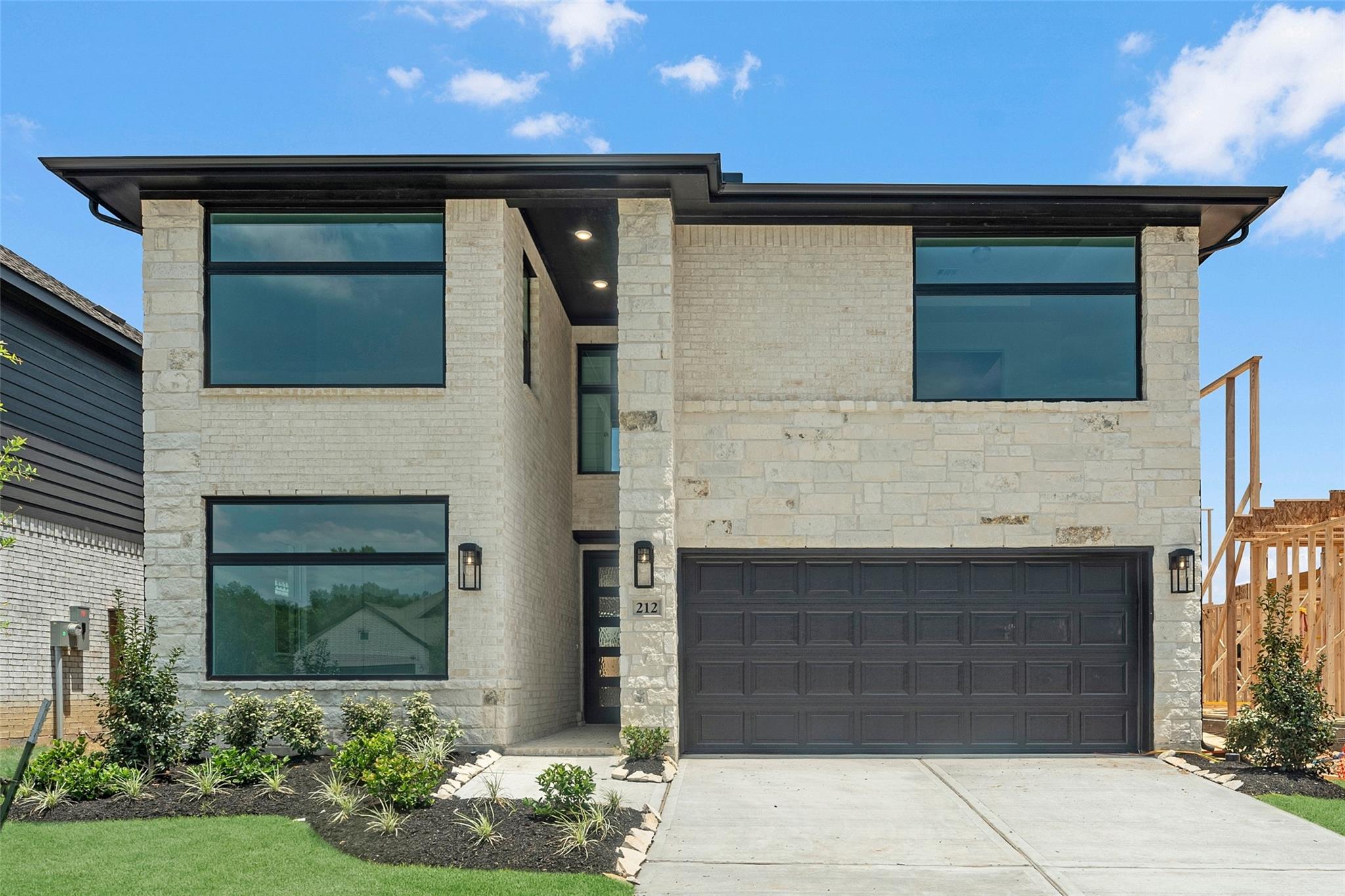 212 Yellow Rosewood Lane — photo