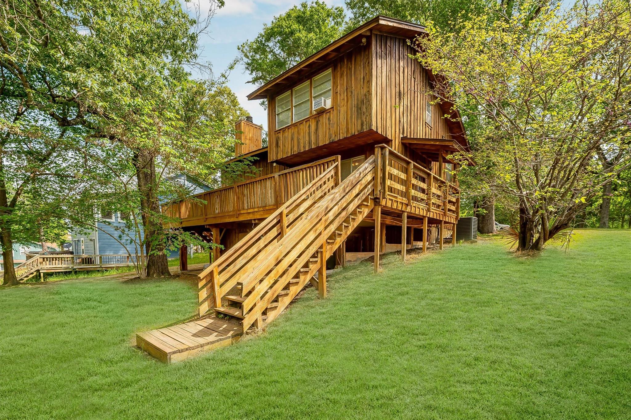 7 Lake Drive — photo