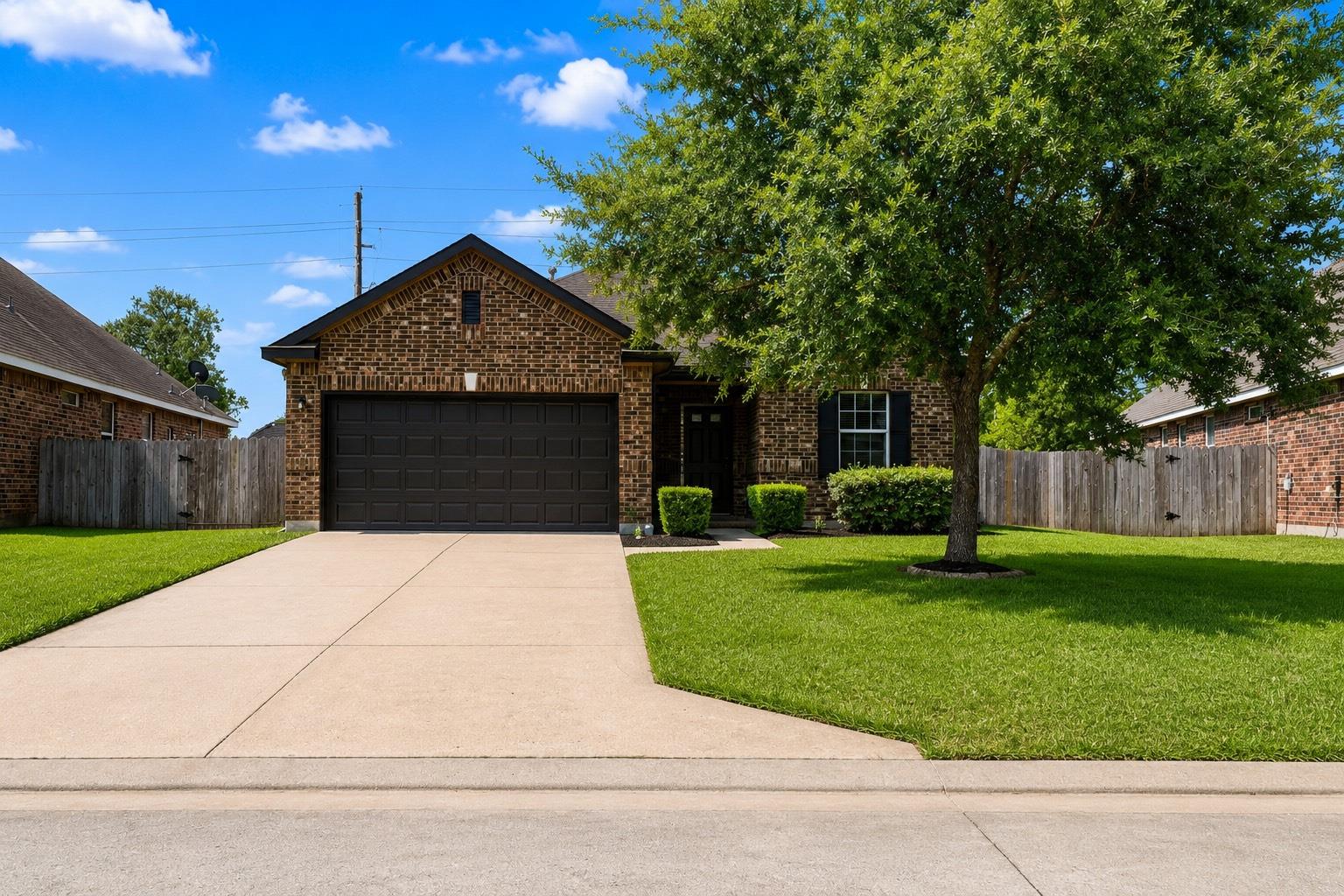 4418 Legends Bay Drive — photo
