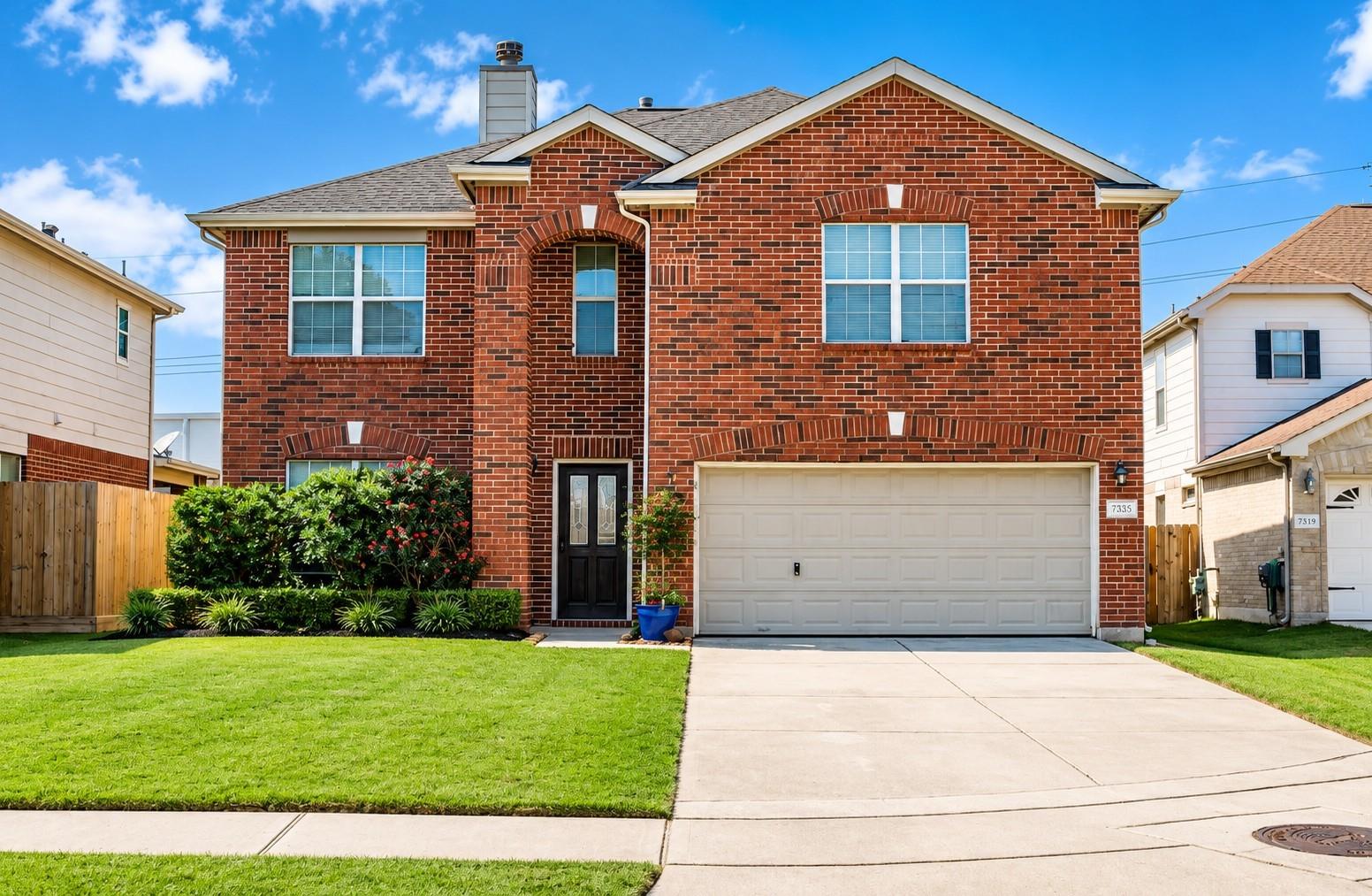 7335 Liberty Ridge Lane — photo