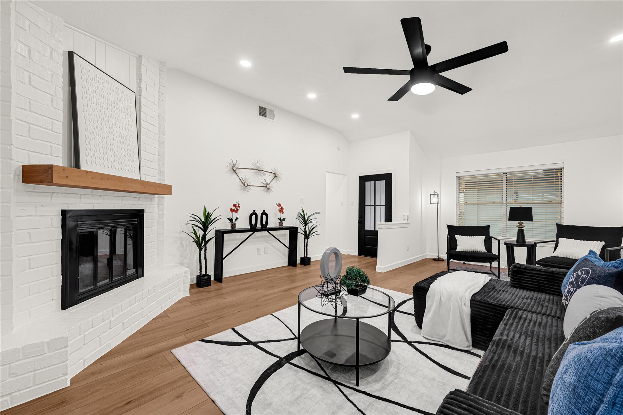 2303 Strait Lane — photo
