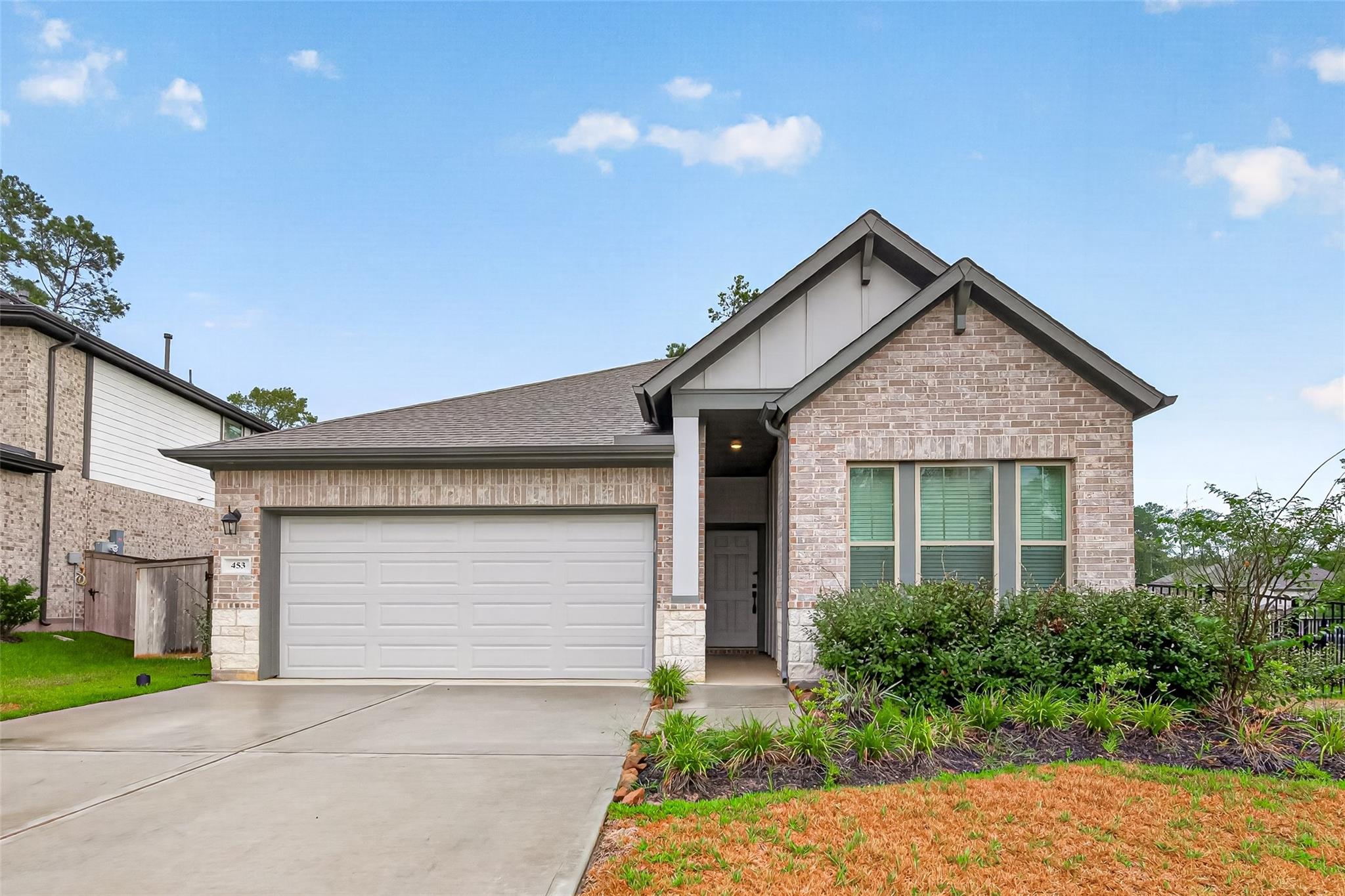 453 Embden Rim Drive — photo