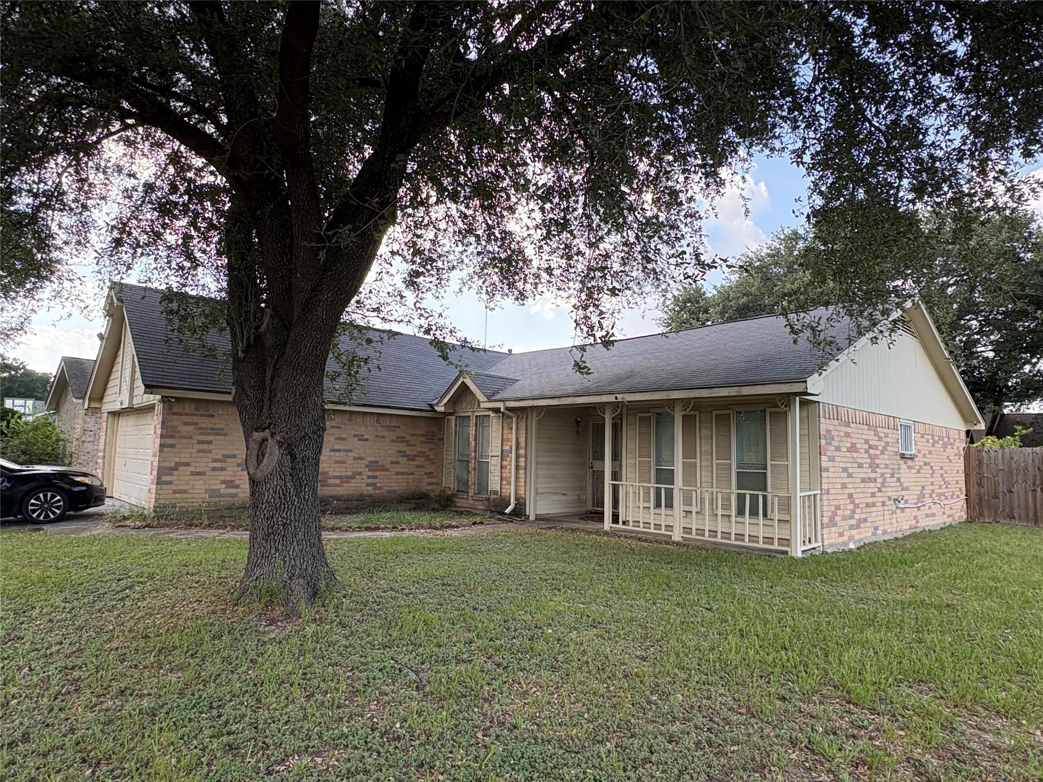8202 Winding Meadow Court — photo