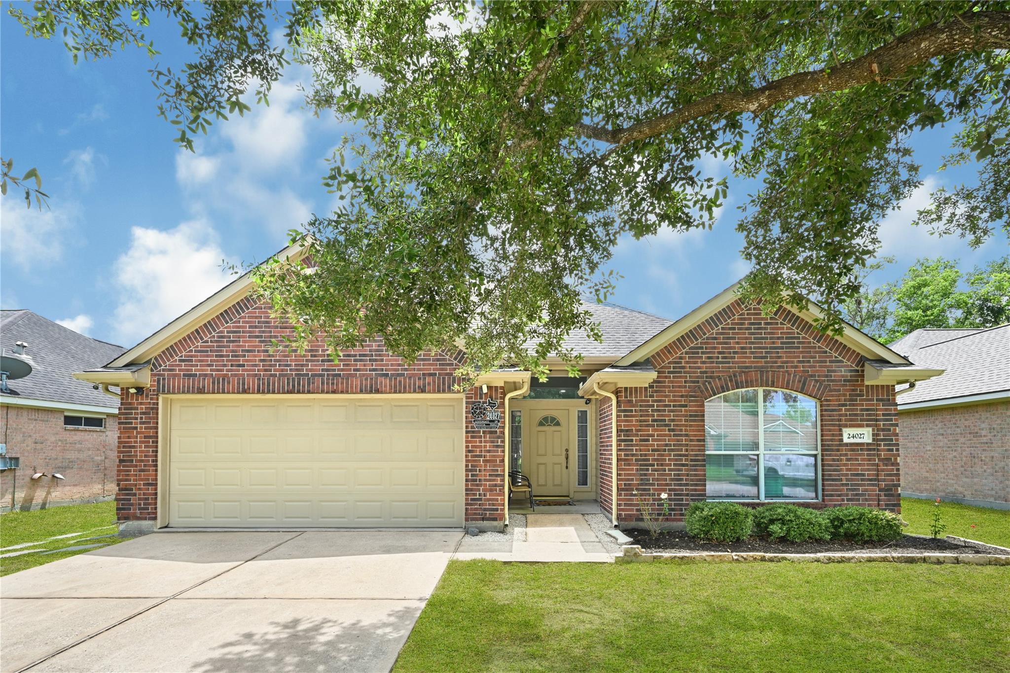 24027 Lestergate Drive — photo
