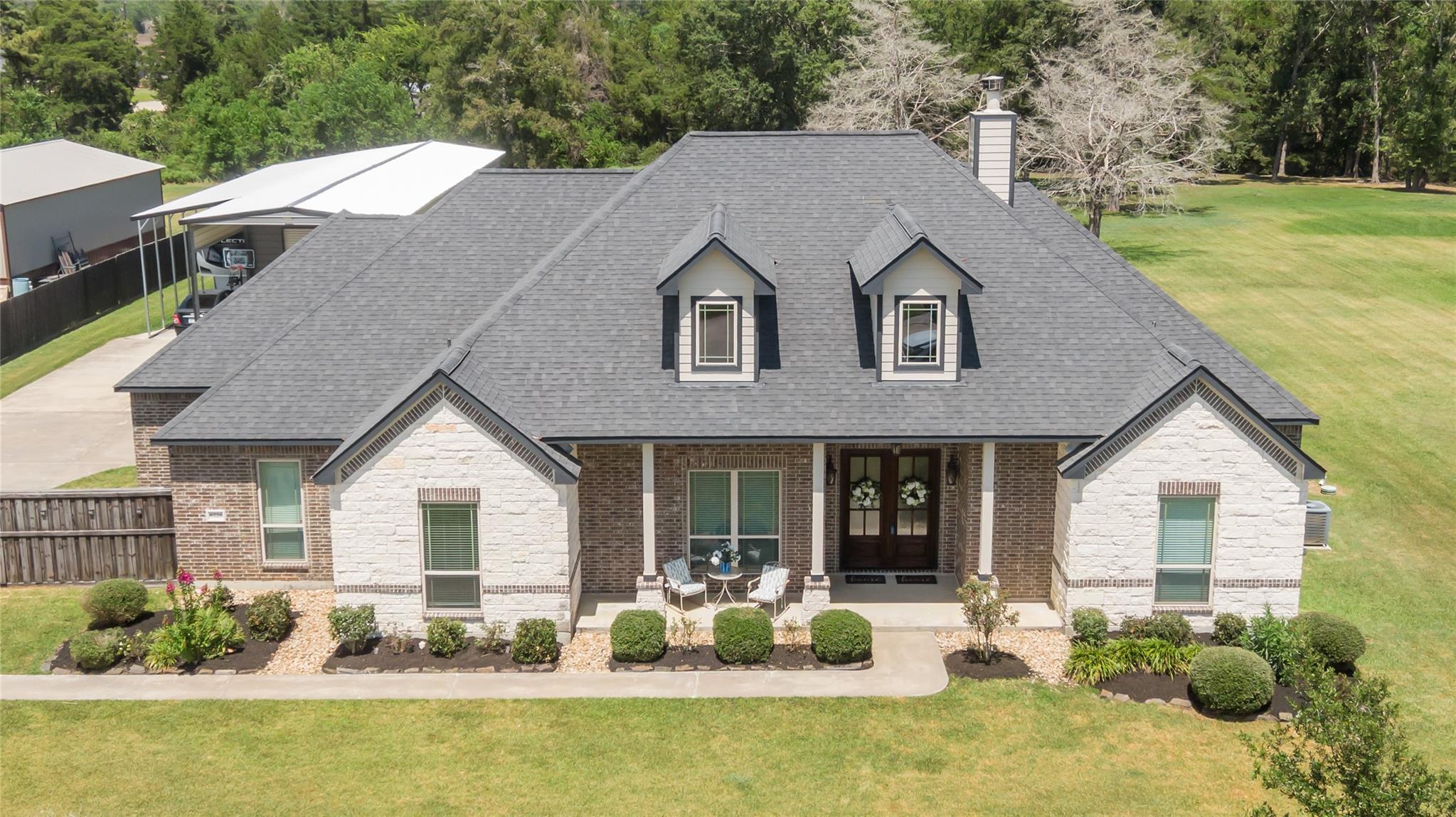6726 Mulberry Bayou Drive — photo