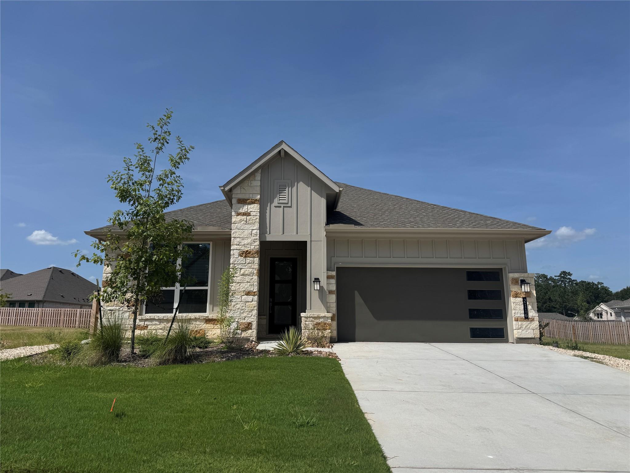 2116 Stillhouse Drive — photo