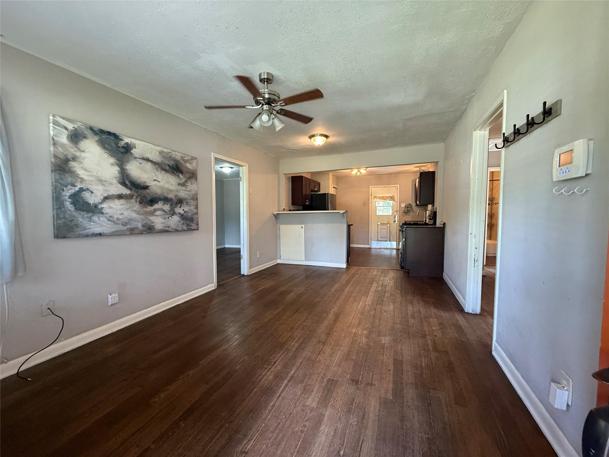 725 Kyle Street, Angleton, TX 77515 — photo 3