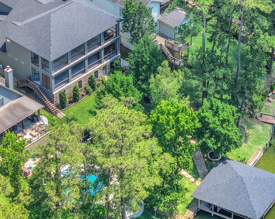 270 Lake Grove Drive — photo