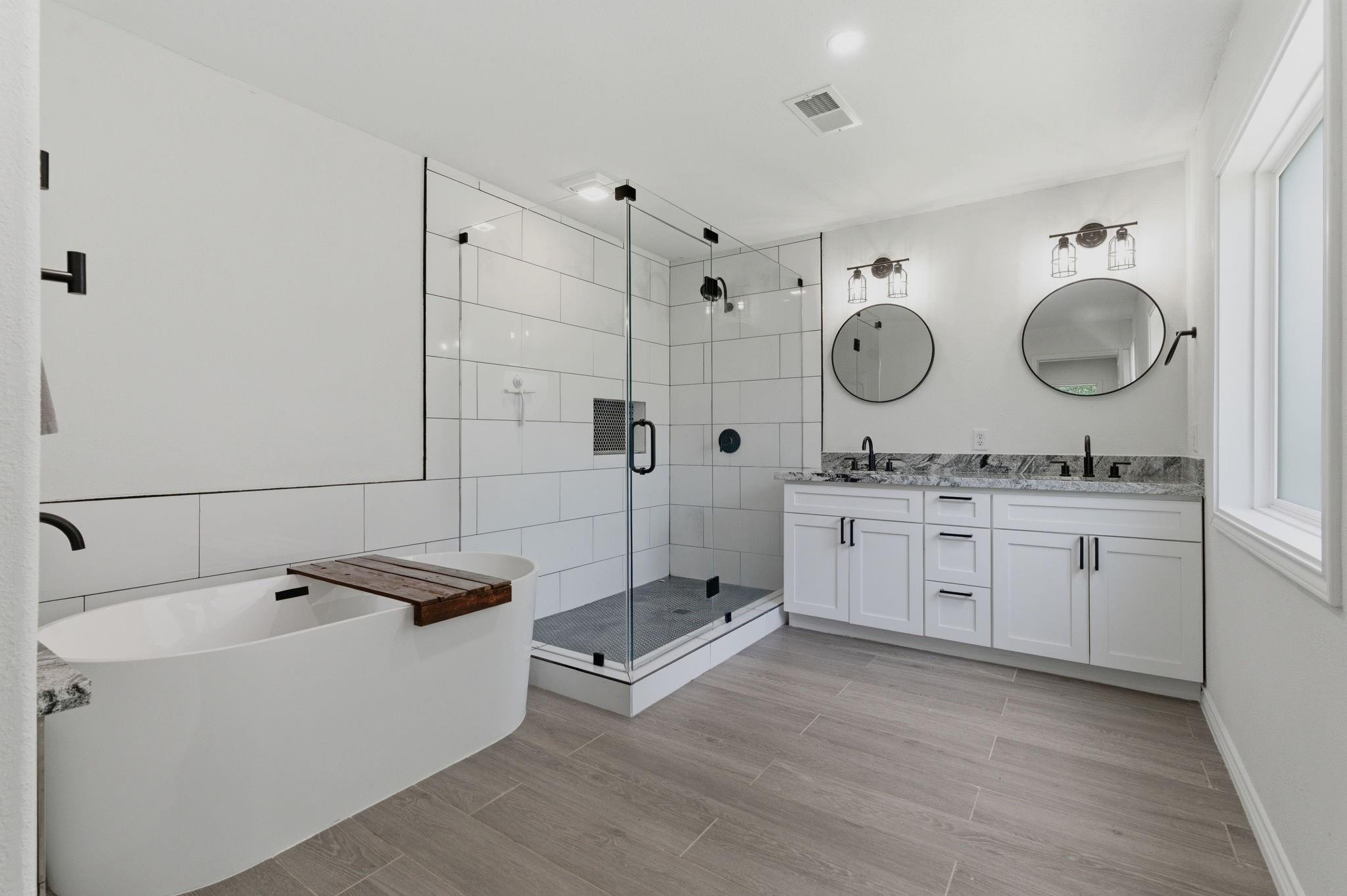 1705 Shady Oaks Drive — photo
